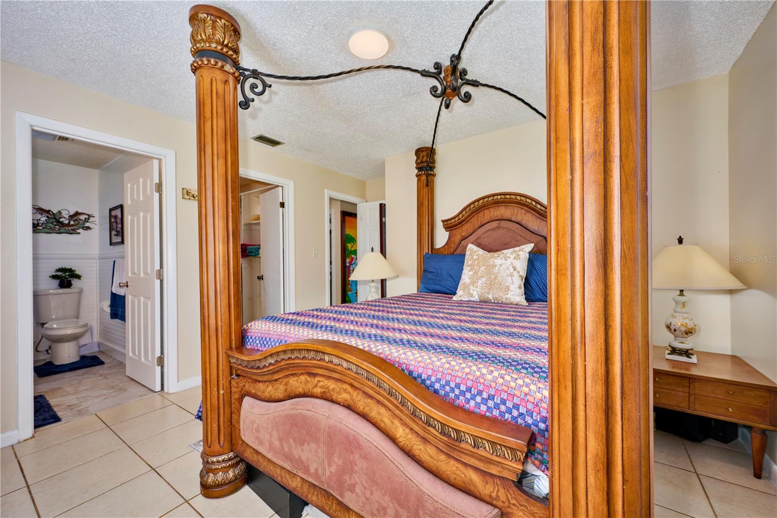 Image 27 of 46 For 2471 Park Avenue