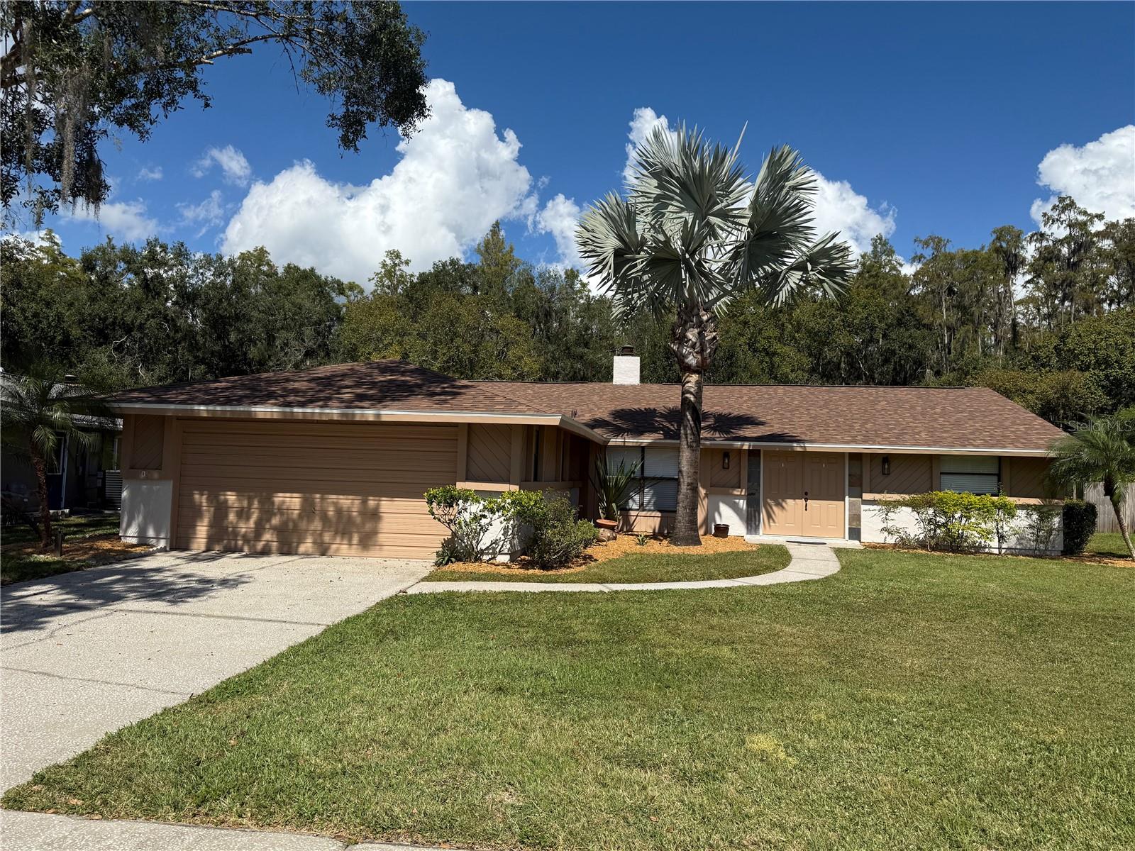Details for 525 Lakeview Drive, OLDSMAR, FL 34677