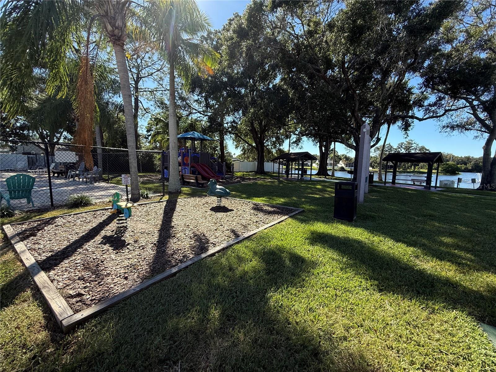 Image 44 of 46 For 525 Lakeview Drive