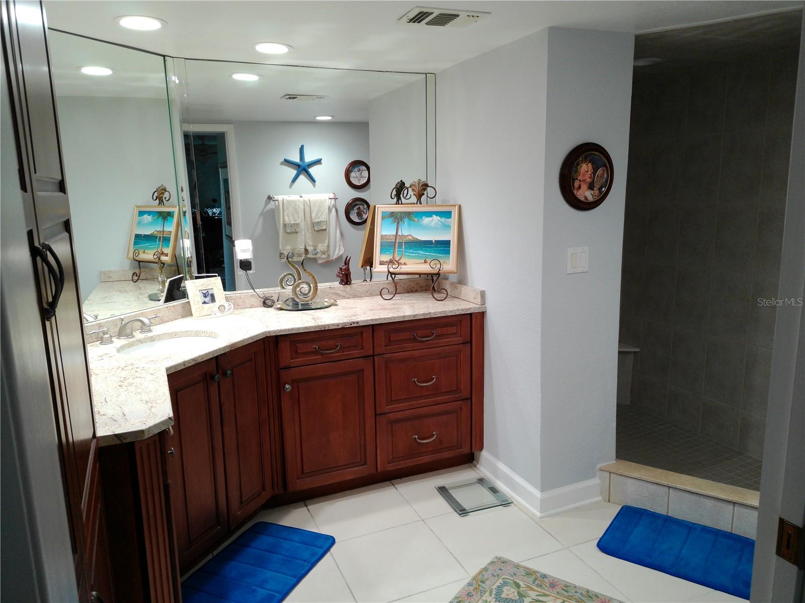 Image 31 of 61 For 225 Country Club Drive C132