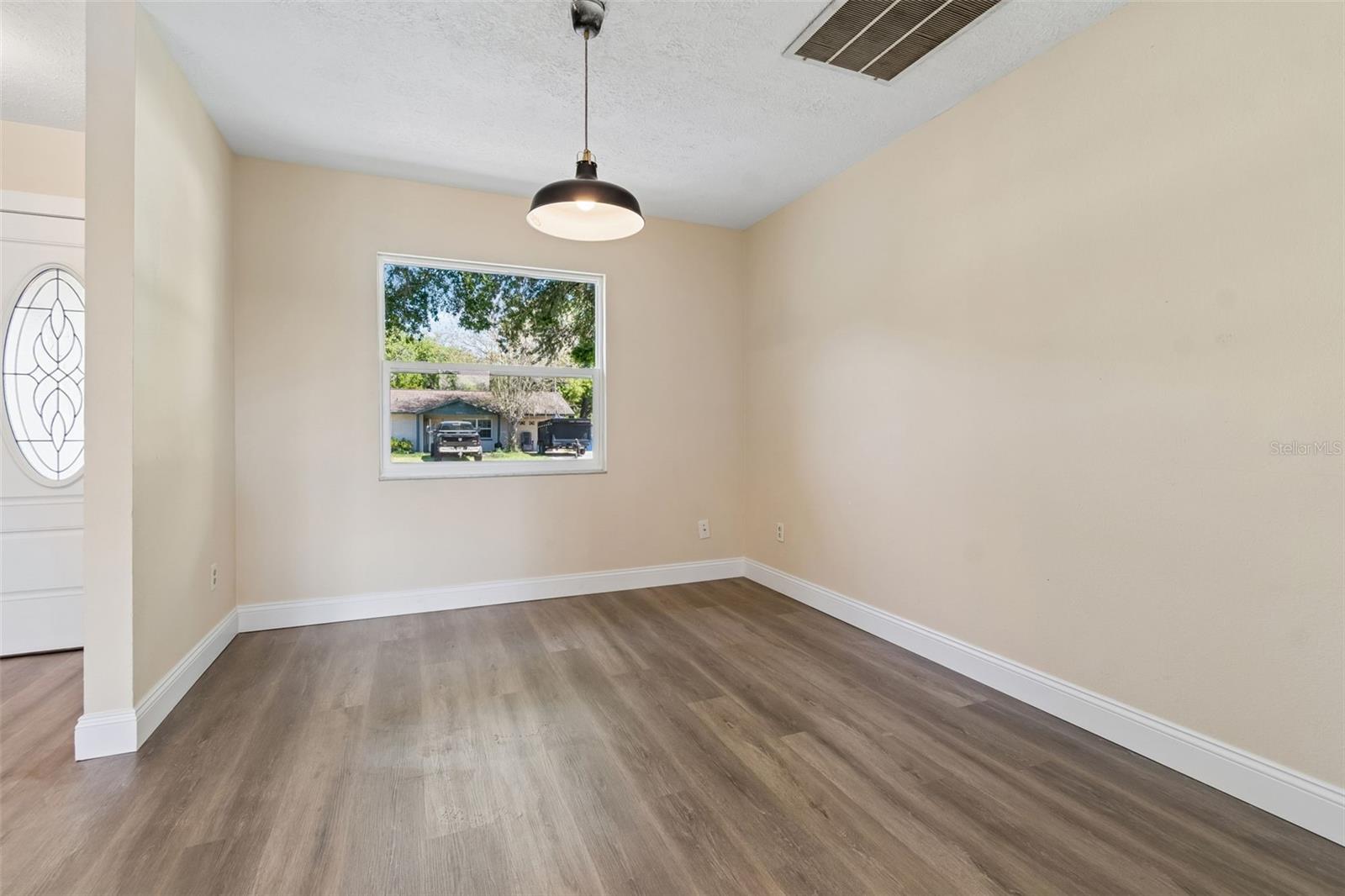 Image 10 of 41 For 4028 Truman Drive