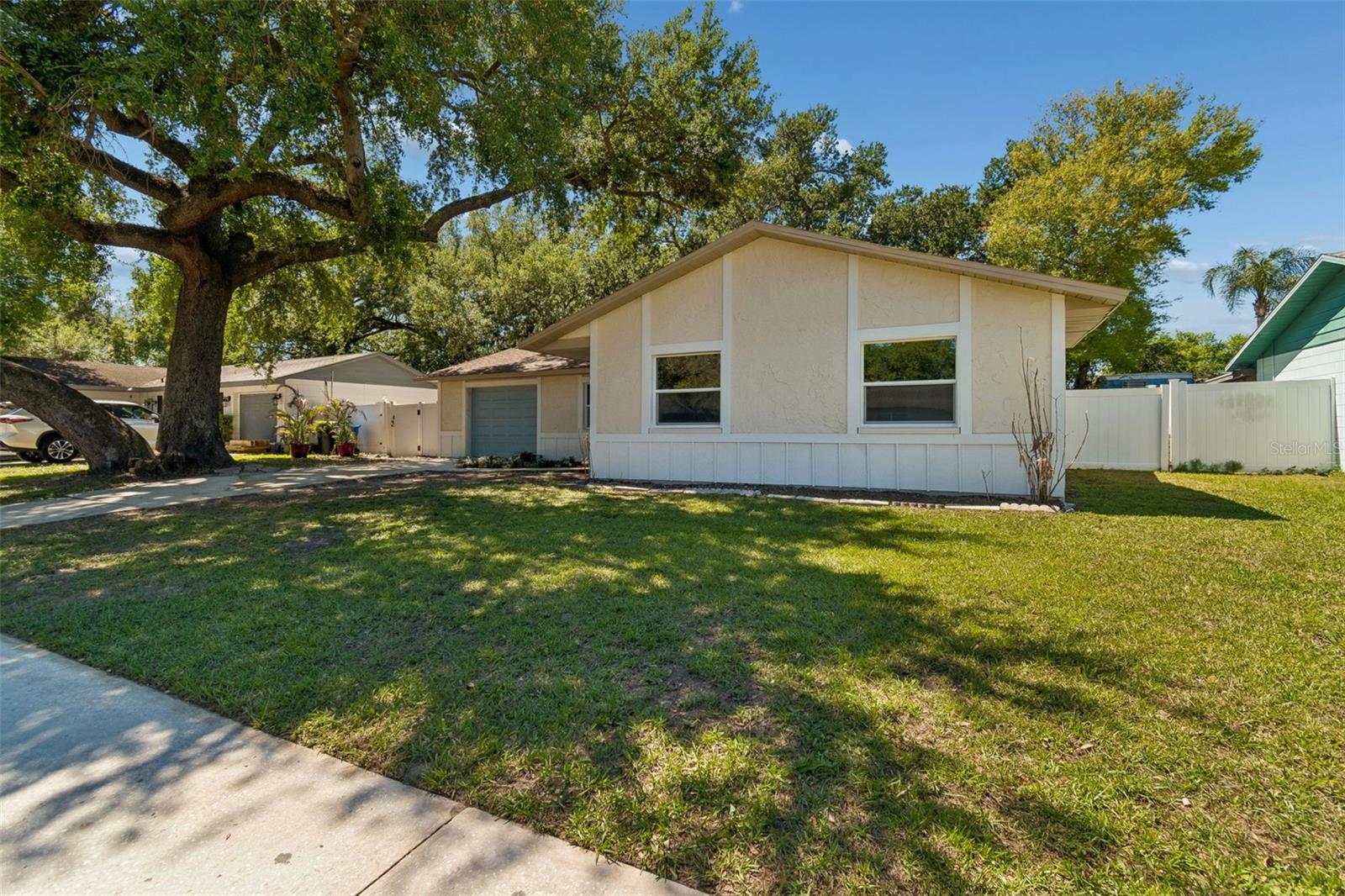 Image 5 of 41 For 4028 Truman Drive