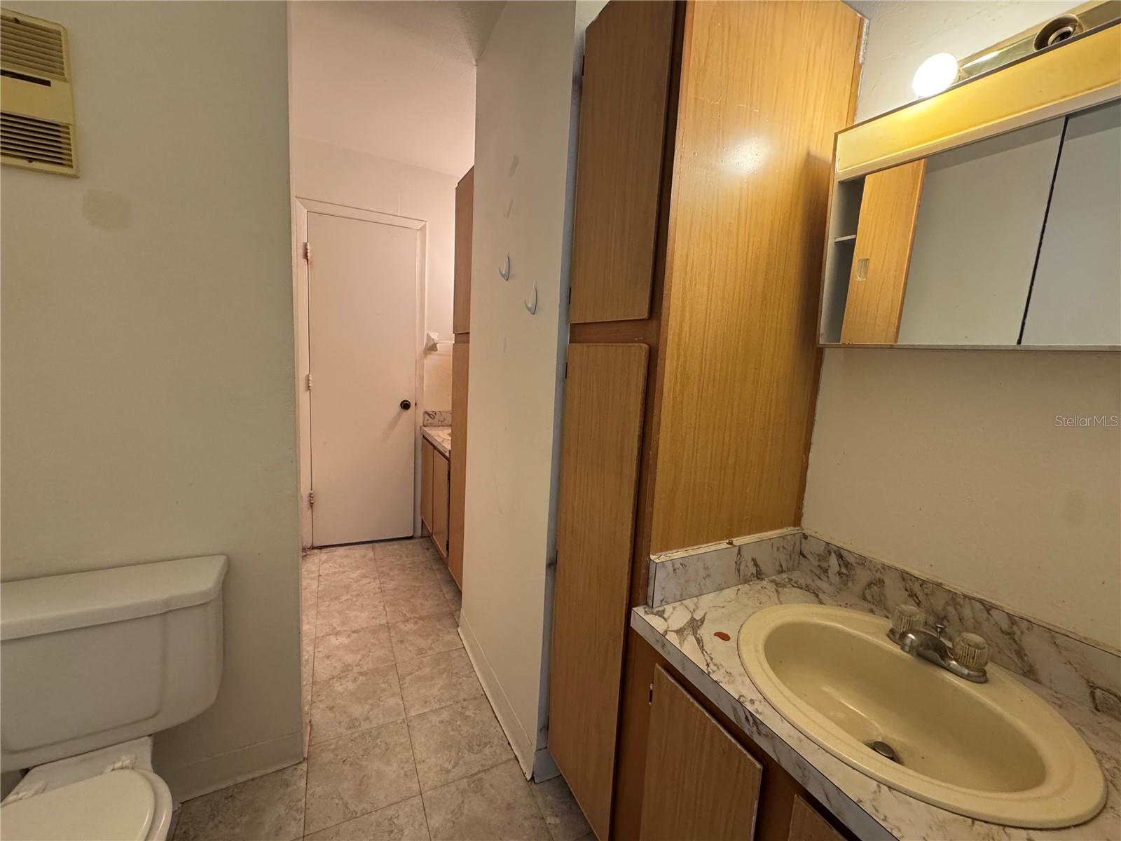 Image 8 of 11 For 4508 Oak Drive T22