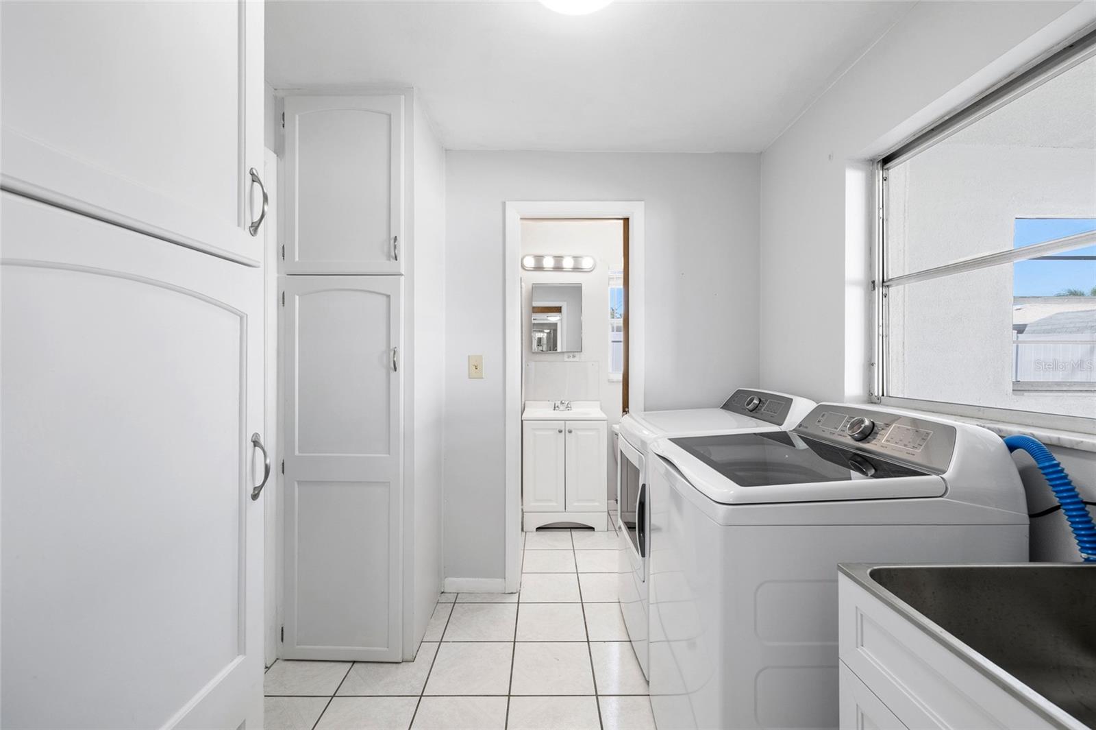 Image 26 of 33 For 11095 56th Avenue N