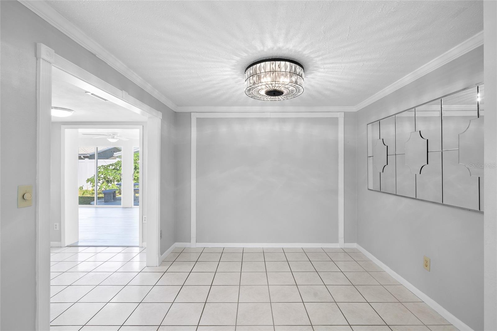 Image 8 of 33 For 11095 56th Avenue N