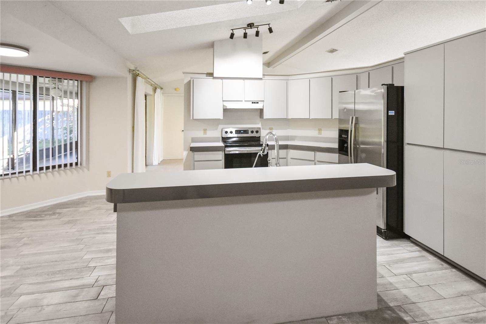 Image 13 of 36 For 8143 Wooden Drive