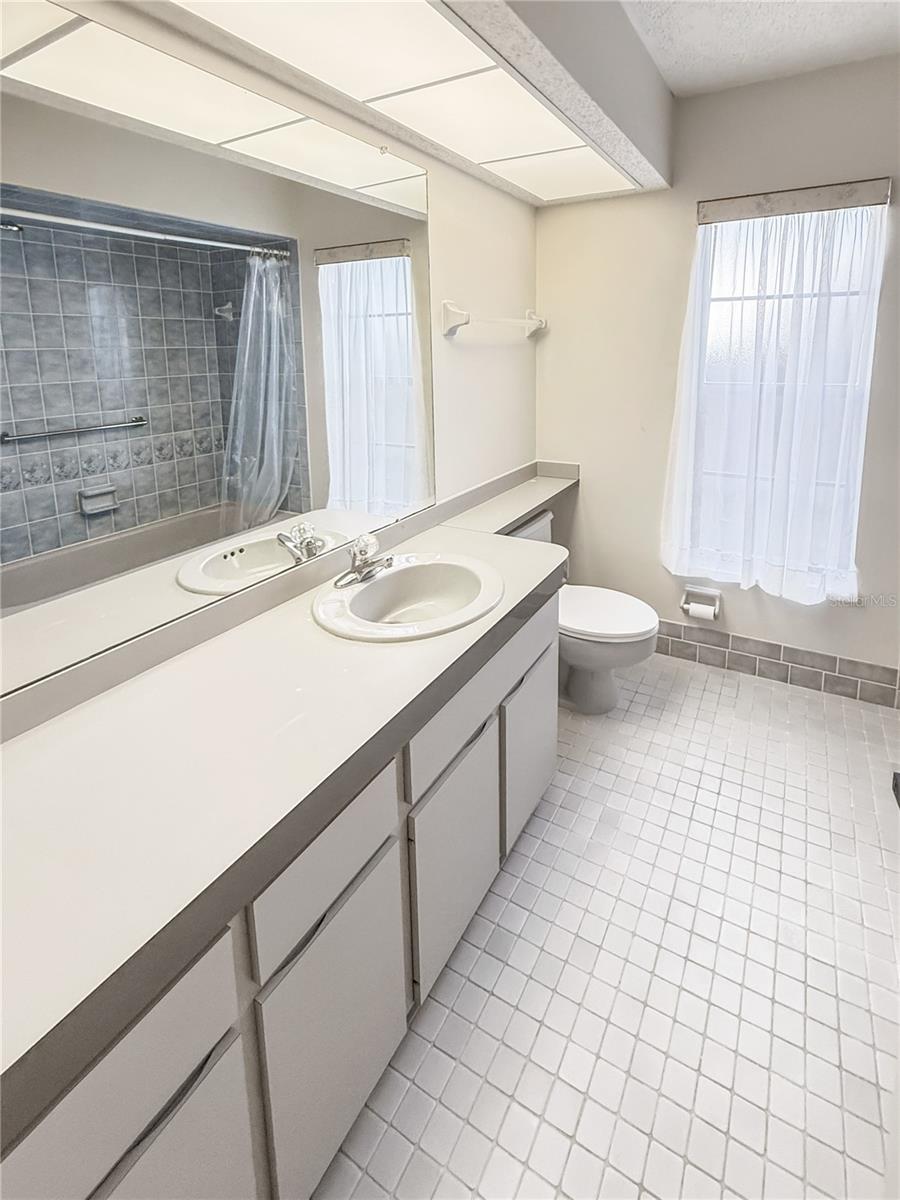 Image 30 of 36 For 8143 Wooden Drive