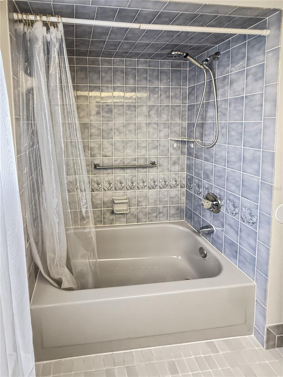 Image 31 of 36 For 8143 Wooden Drive