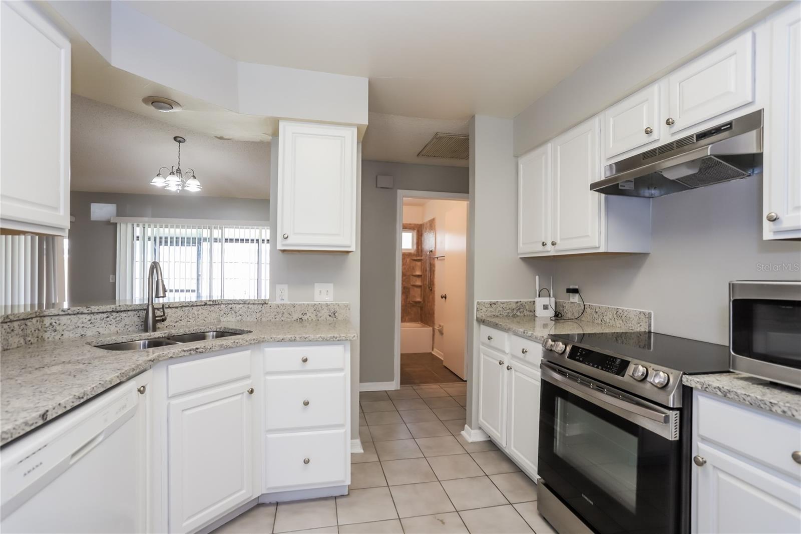 Image 5 of 16 For 1126 Bloom Hill Avenue