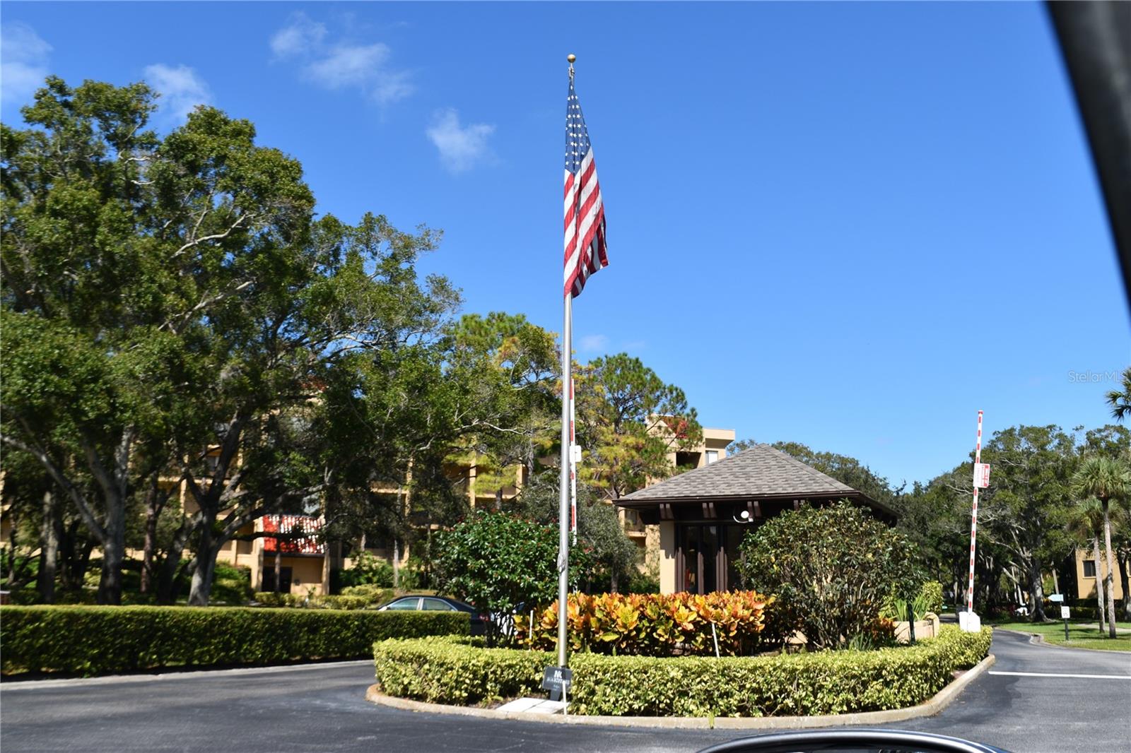 Image 6 of 59 For 3062 Eastland Boulevard D206