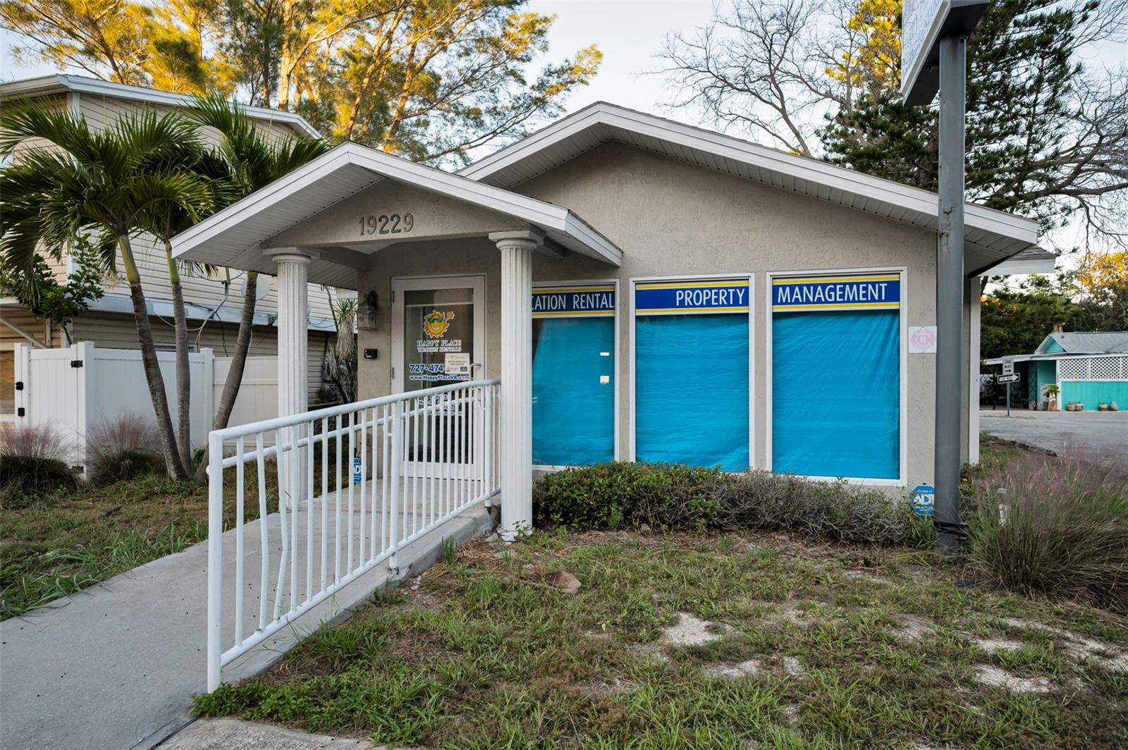 Image 2 of 11 For 19229 Gulf Boulevard