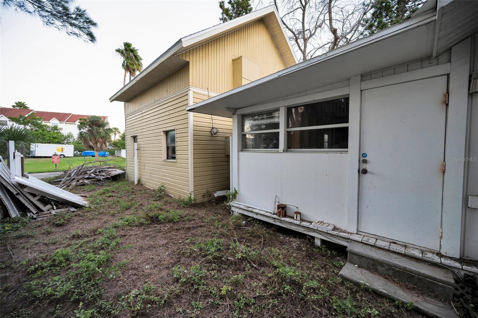 Image 4 of 11 For 19229 Gulf Boulevard