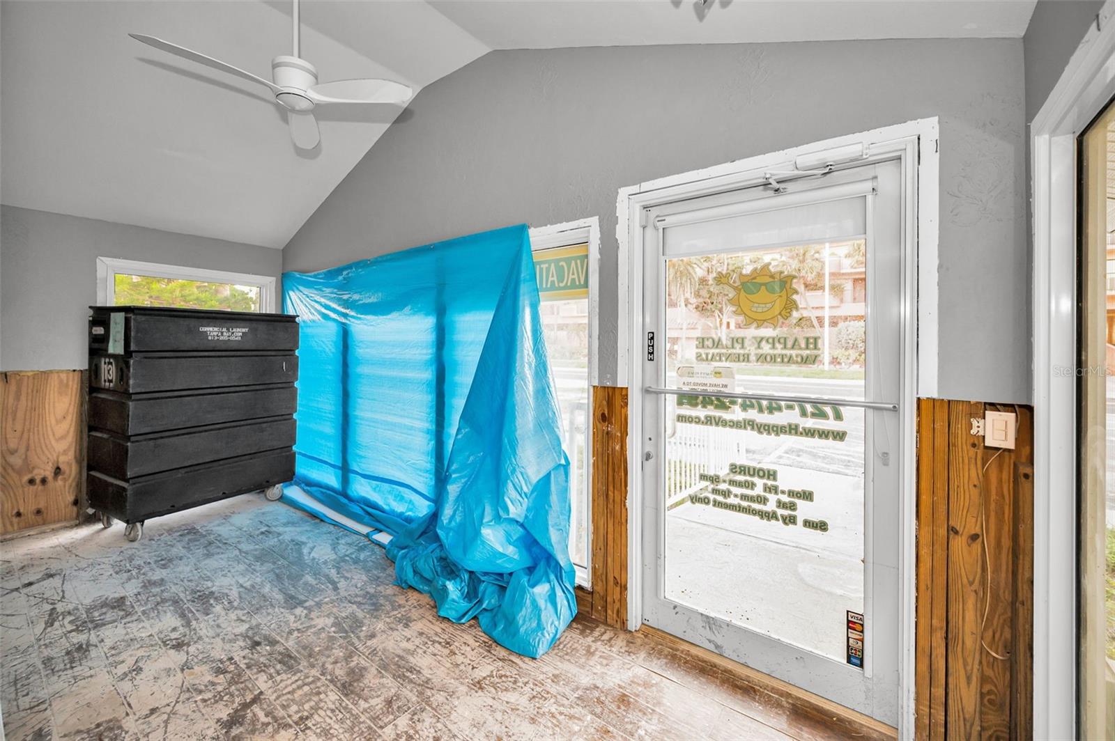 Image 8 of 11 For 19229 Gulf Boulevard