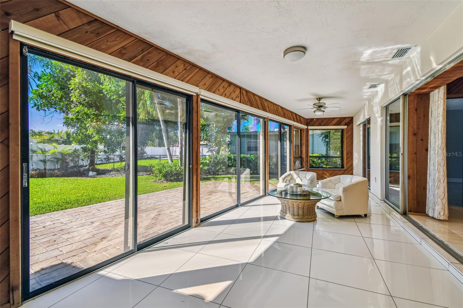 Image 29 of 52 For 10073 Yacht Club Drive