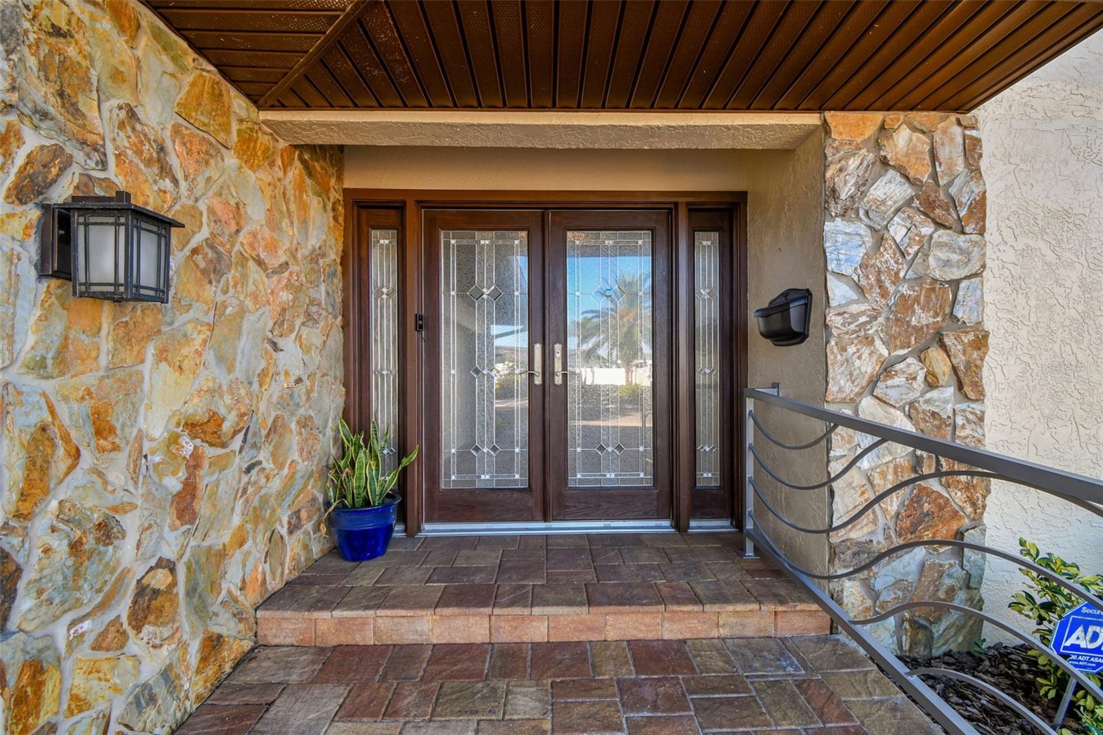 Image 4 of 52 For 10073 Yacht Club Drive