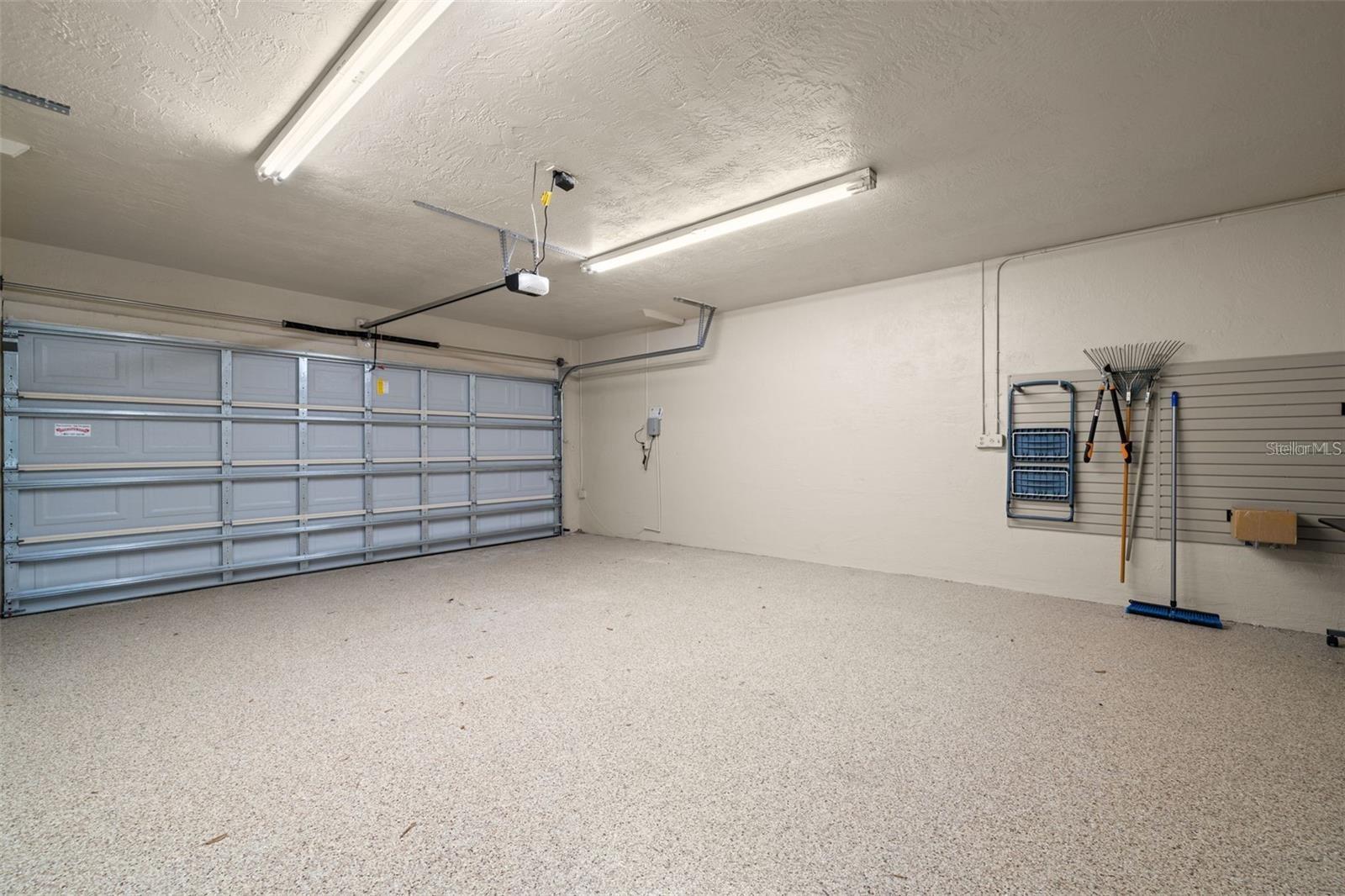 Image 44 of 52 For 10073 Yacht Club Drive