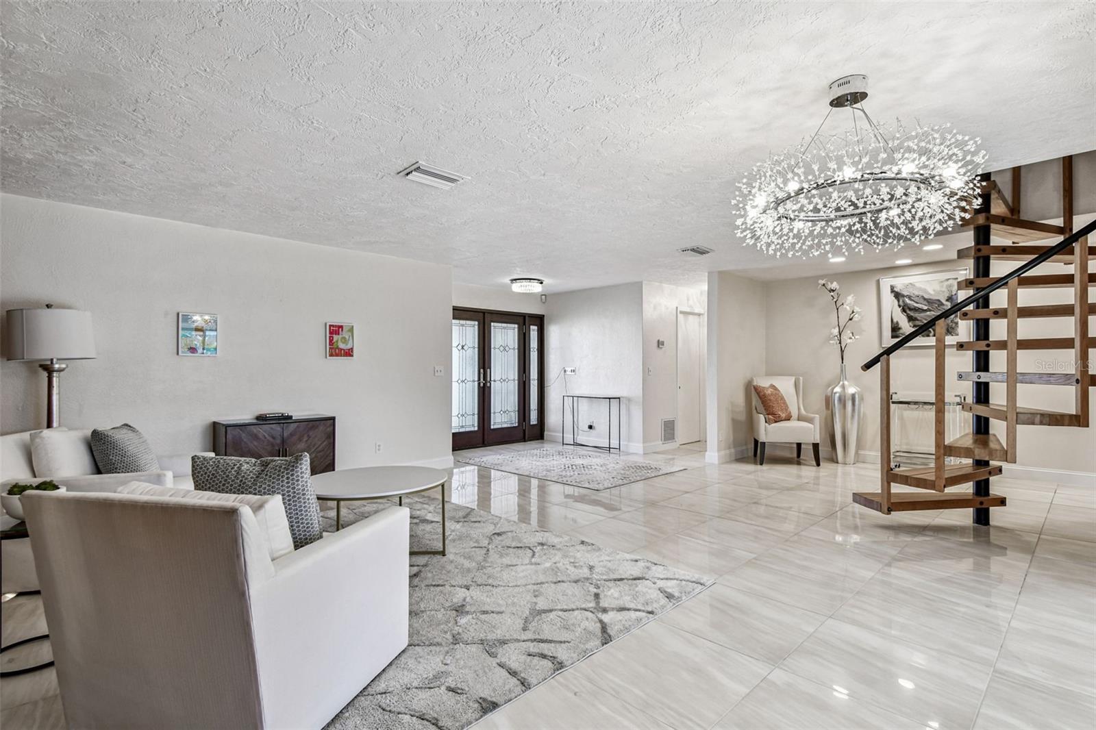 Image 6 of 52 For 10073 Yacht Club Drive