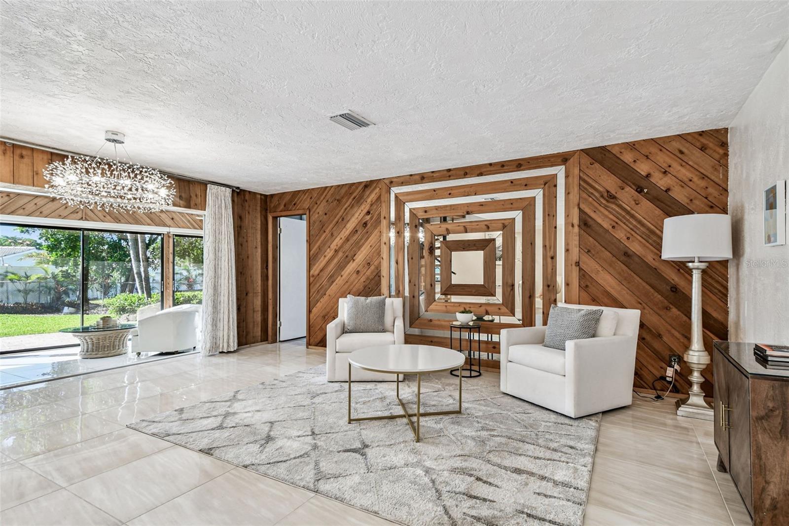 Image 8 of 52 For 10073 Yacht Club Drive