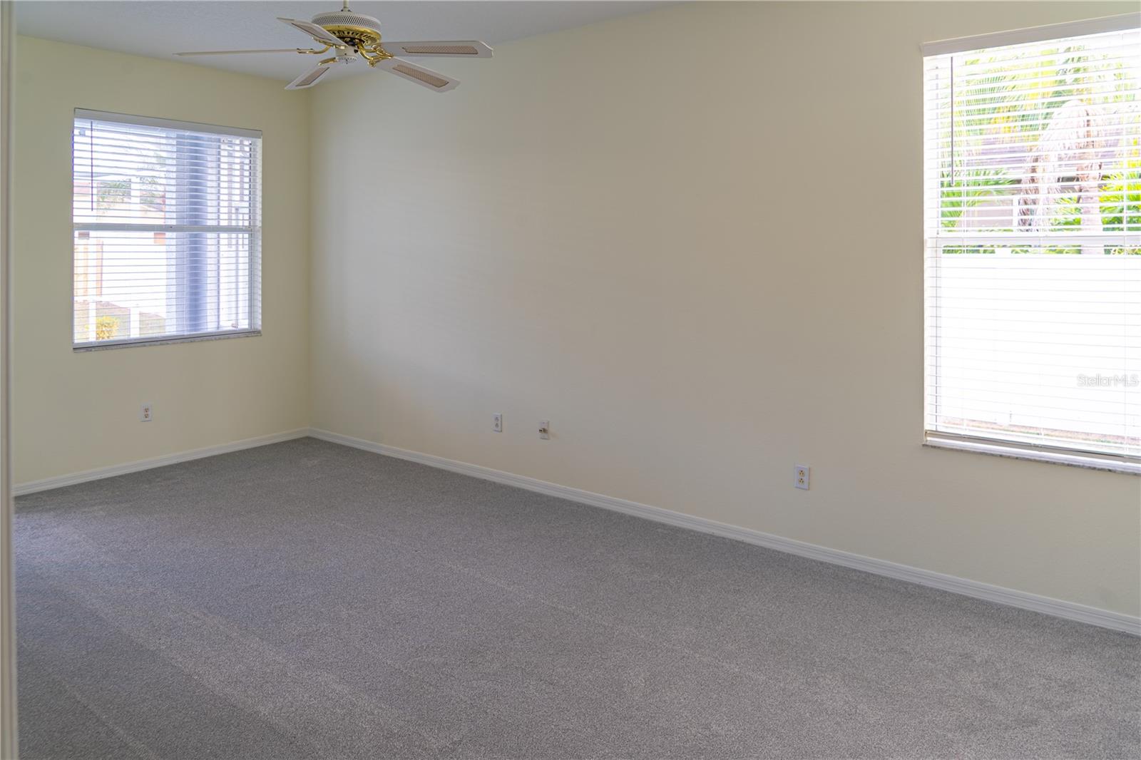 Image 10 of 60 For 9301 Sunnyoak Drive