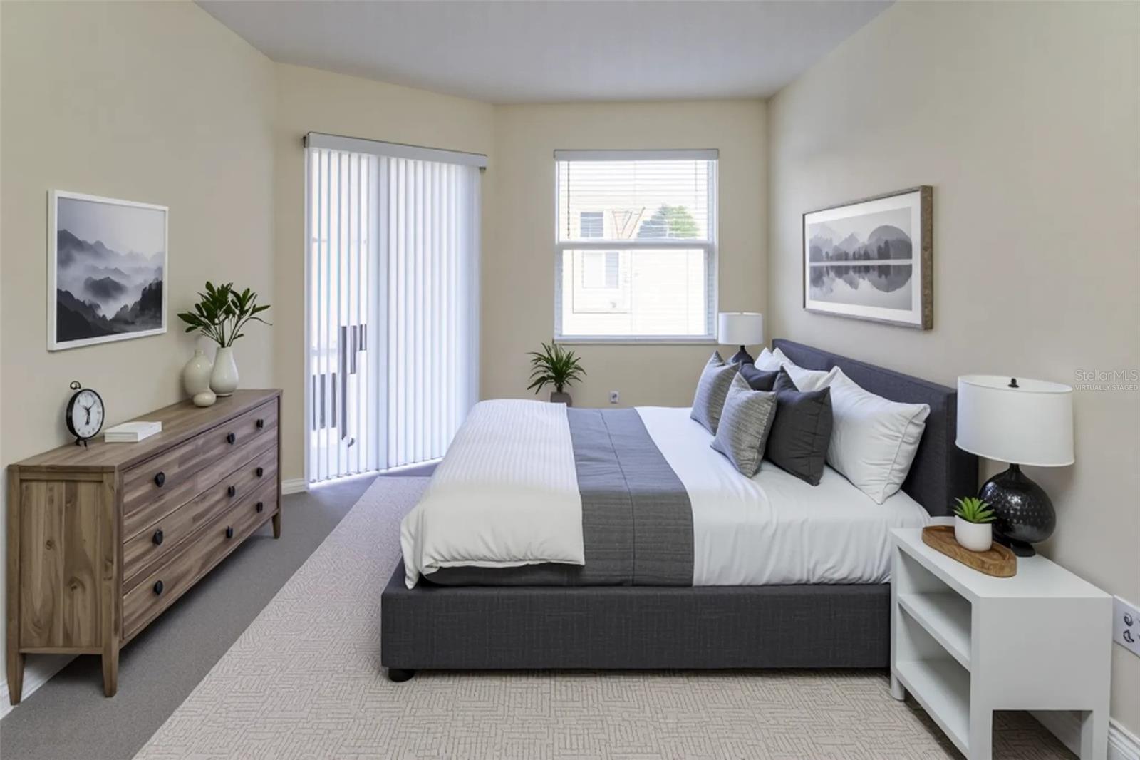 Image 12 of 60 For 9301 Sunnyoak Drive