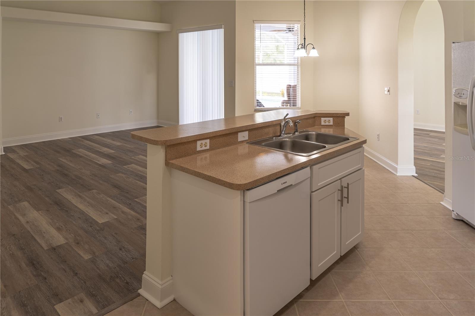 Image 29 of 60 For 9301 Sunnyoak Drive