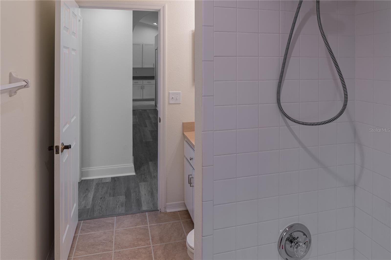 Image 37 of 60 For 9301 Sunnyoak Drive