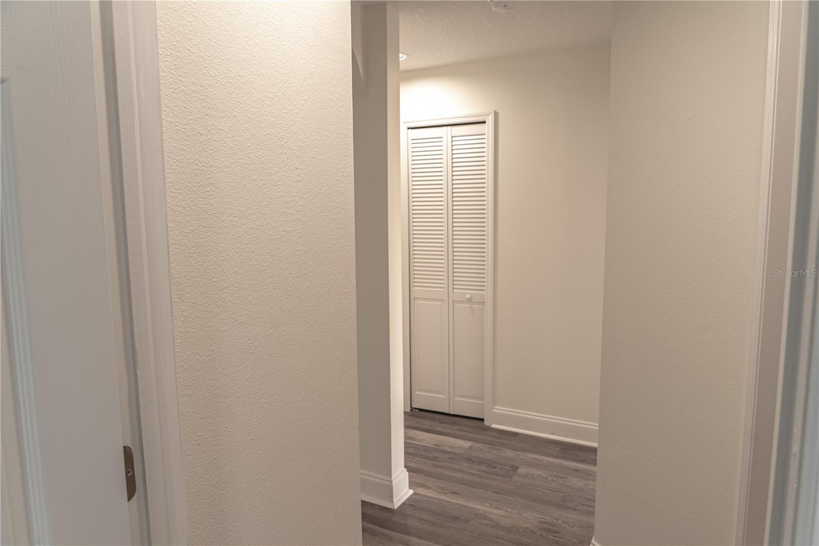 Image 44 of 60 For 9301 Sunnyoak Drive