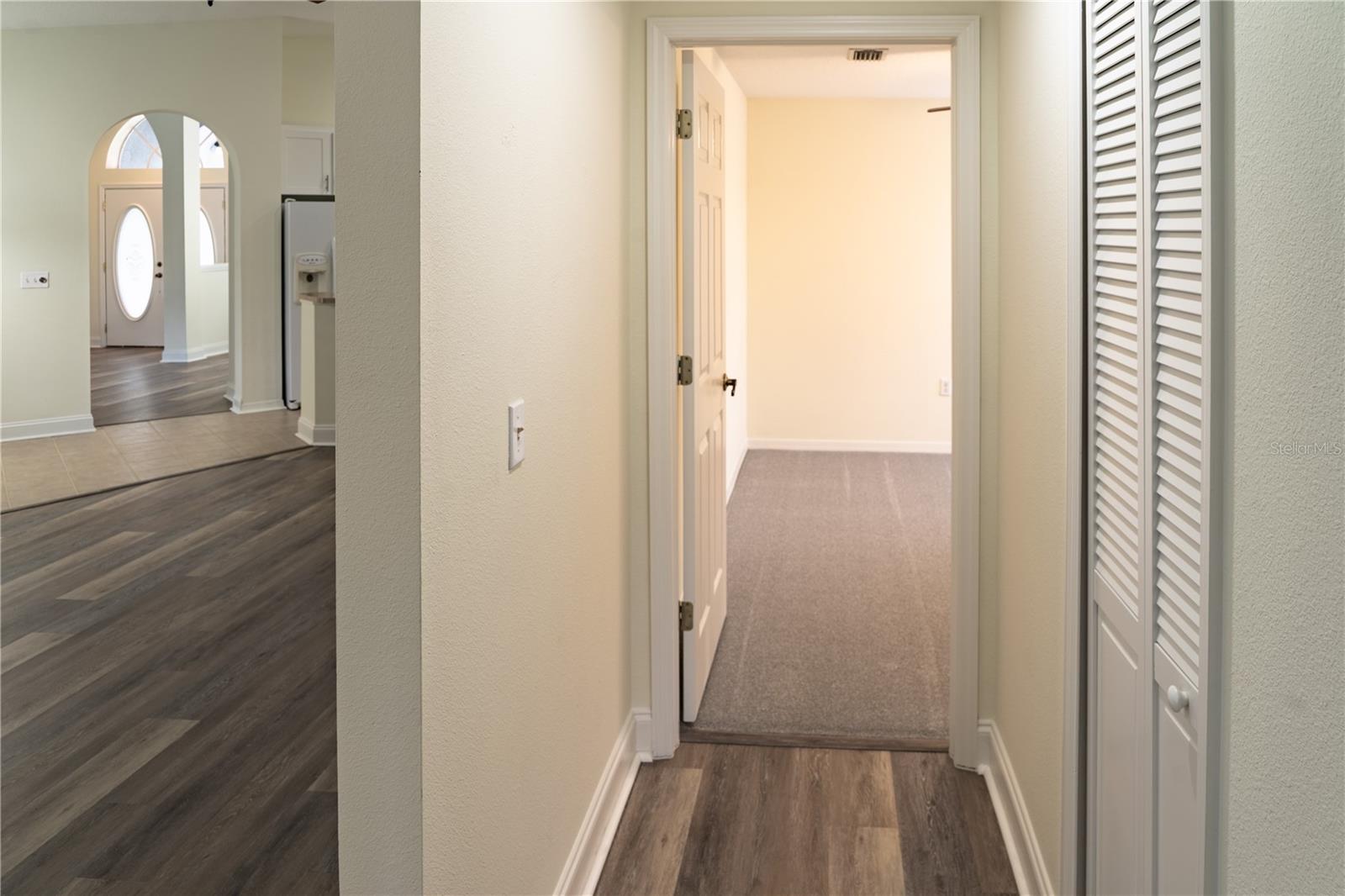 Image 51 of 60 For 9301 Sunnyoak Drive