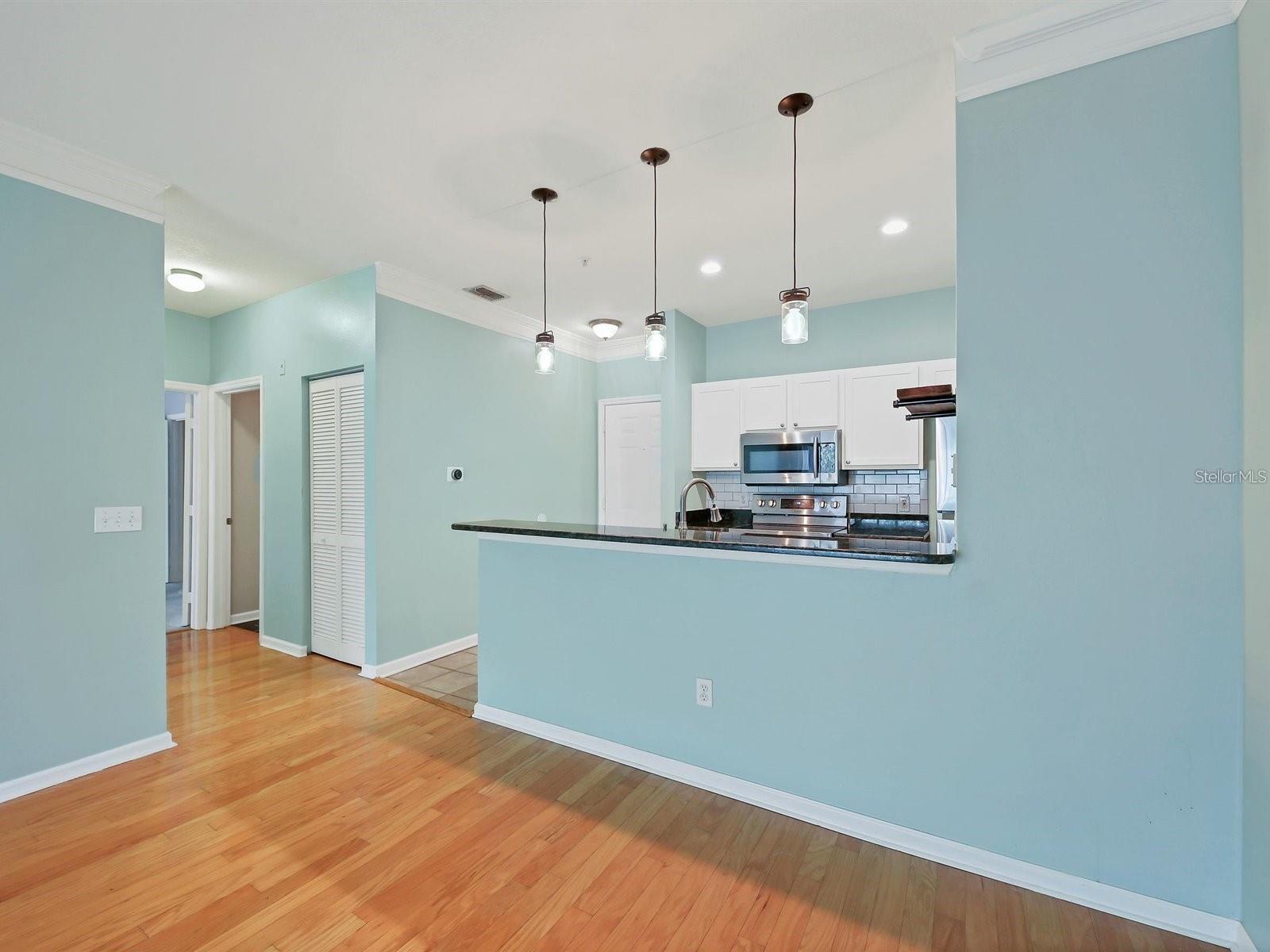 Image 8 of 50 For 4207 Dale Mabry Highway 9309