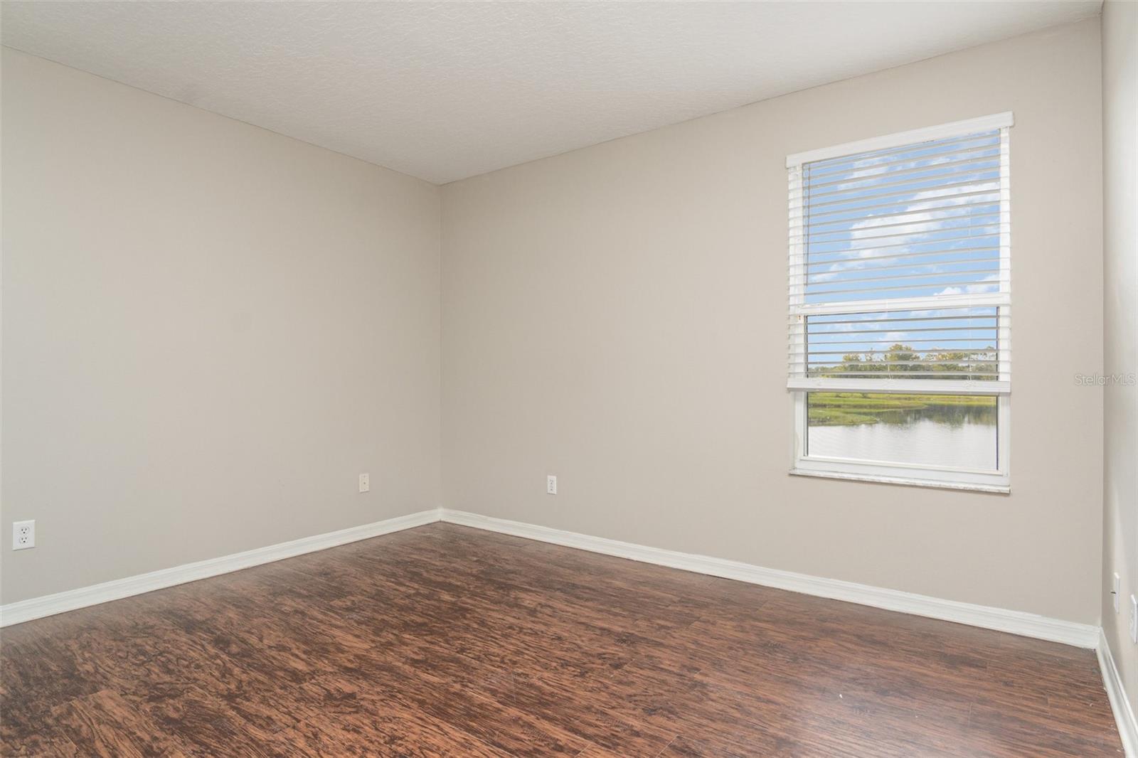 Image 17 of 30 For 762 Sterling Spring Road