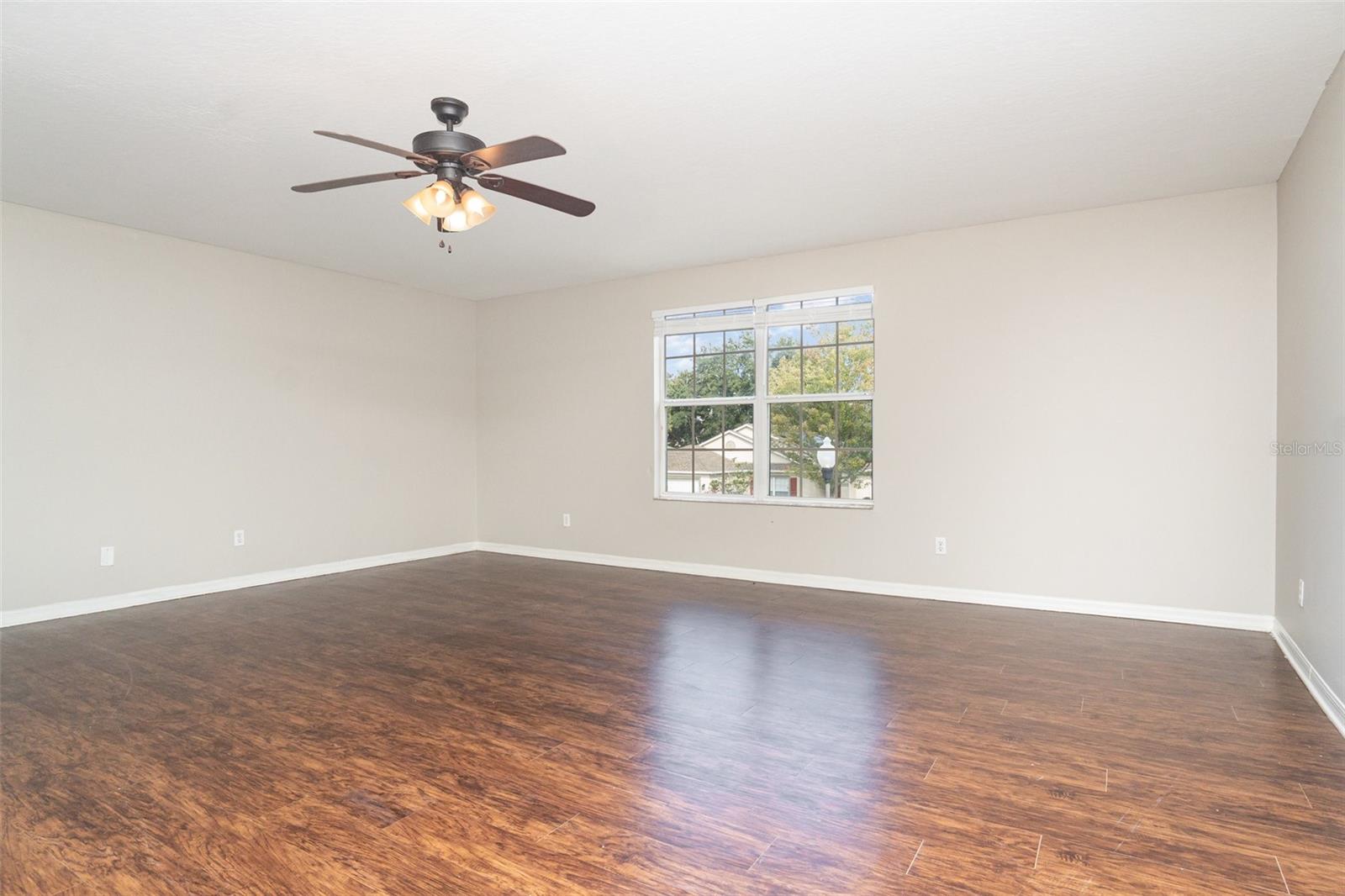 Image 22 of 30 For 762 Sterling Spring Road