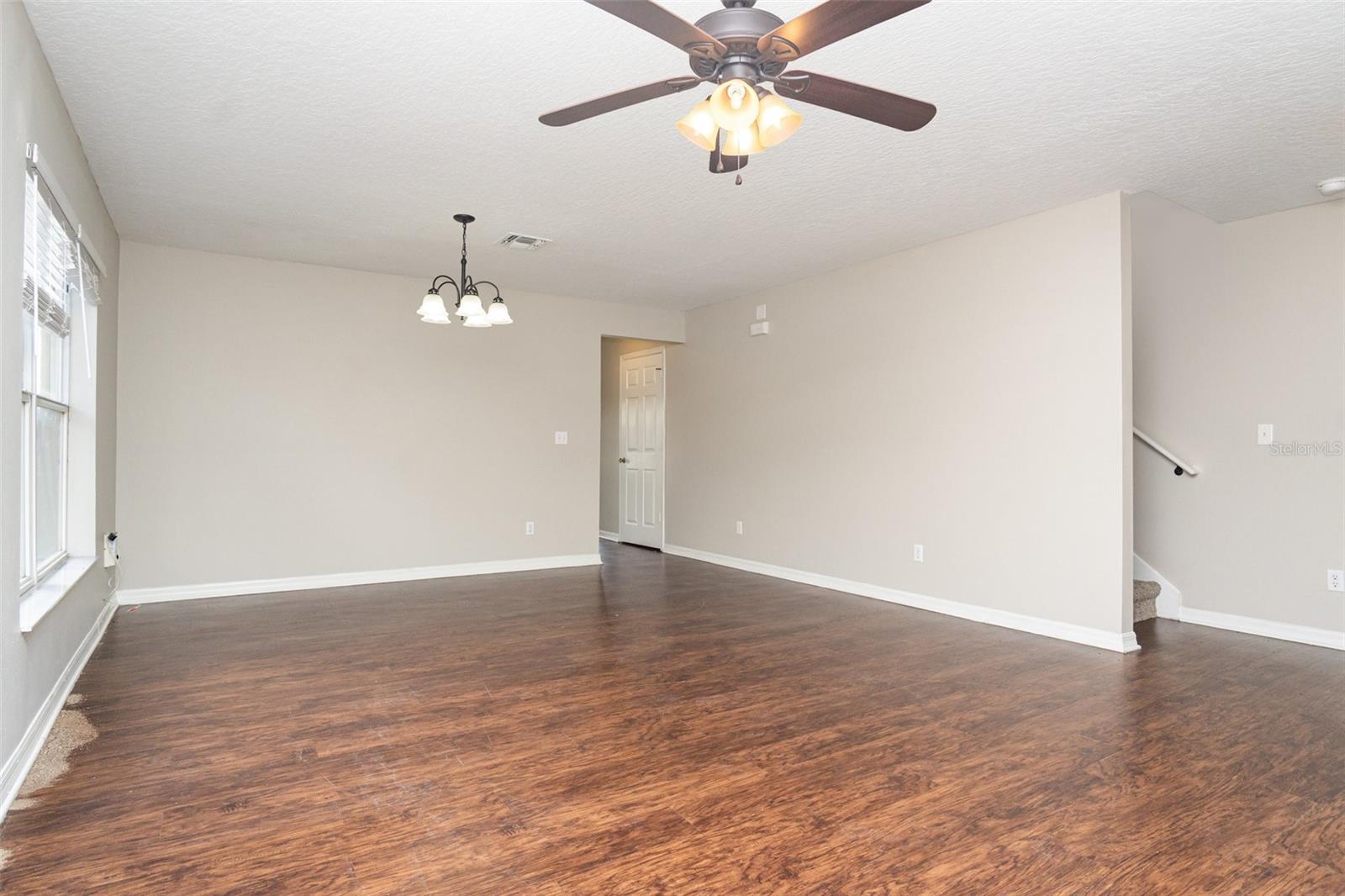 Image 5 of 30 For 762 Sterling Spring Road