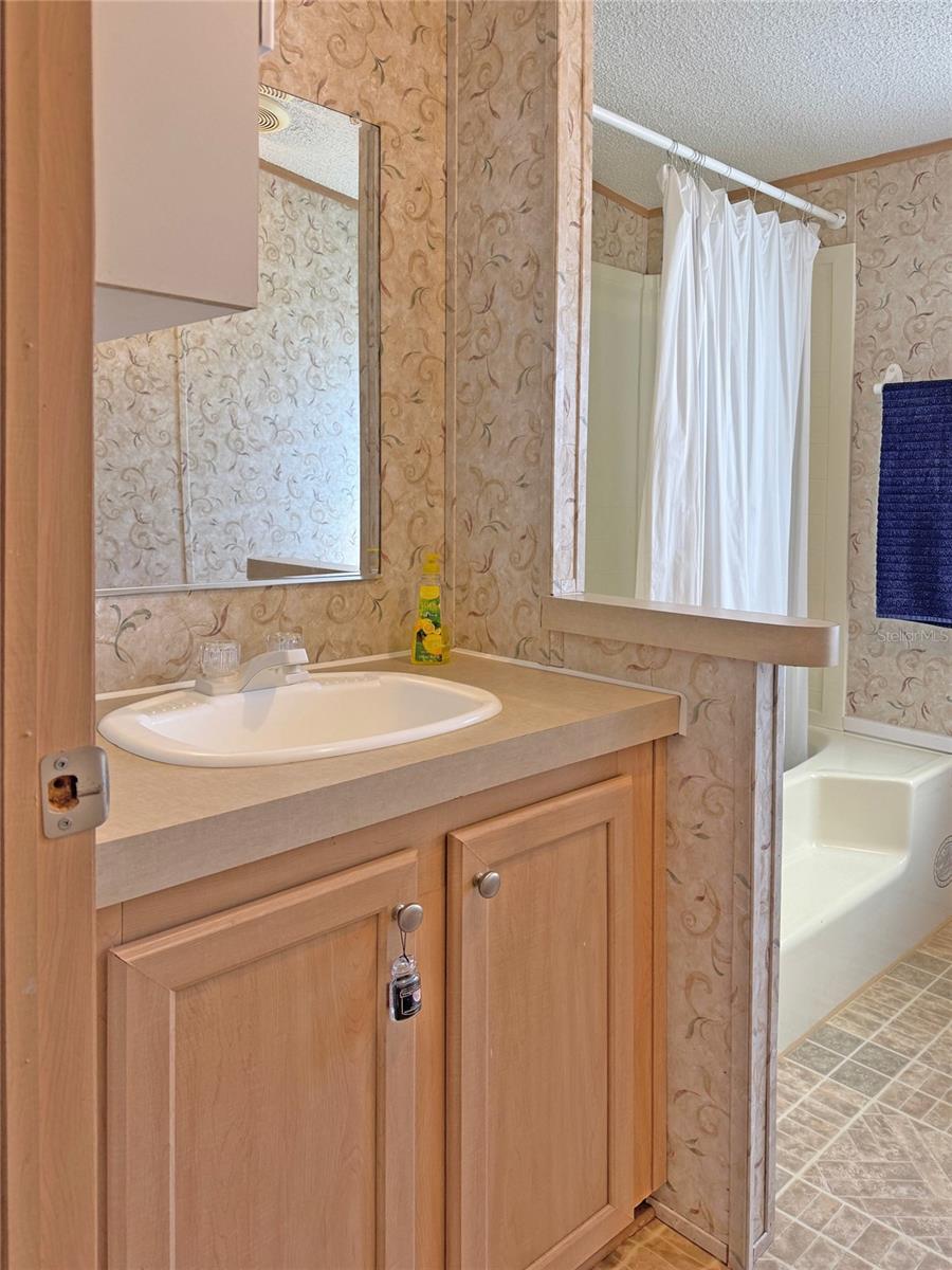 Image 17 of 38 For 10101 Burnt Store Road 118