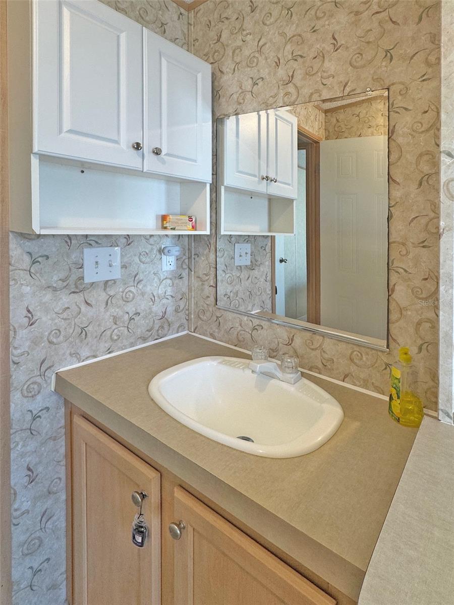 Image 18 of 38 For 10101 Burnt Store Road 118