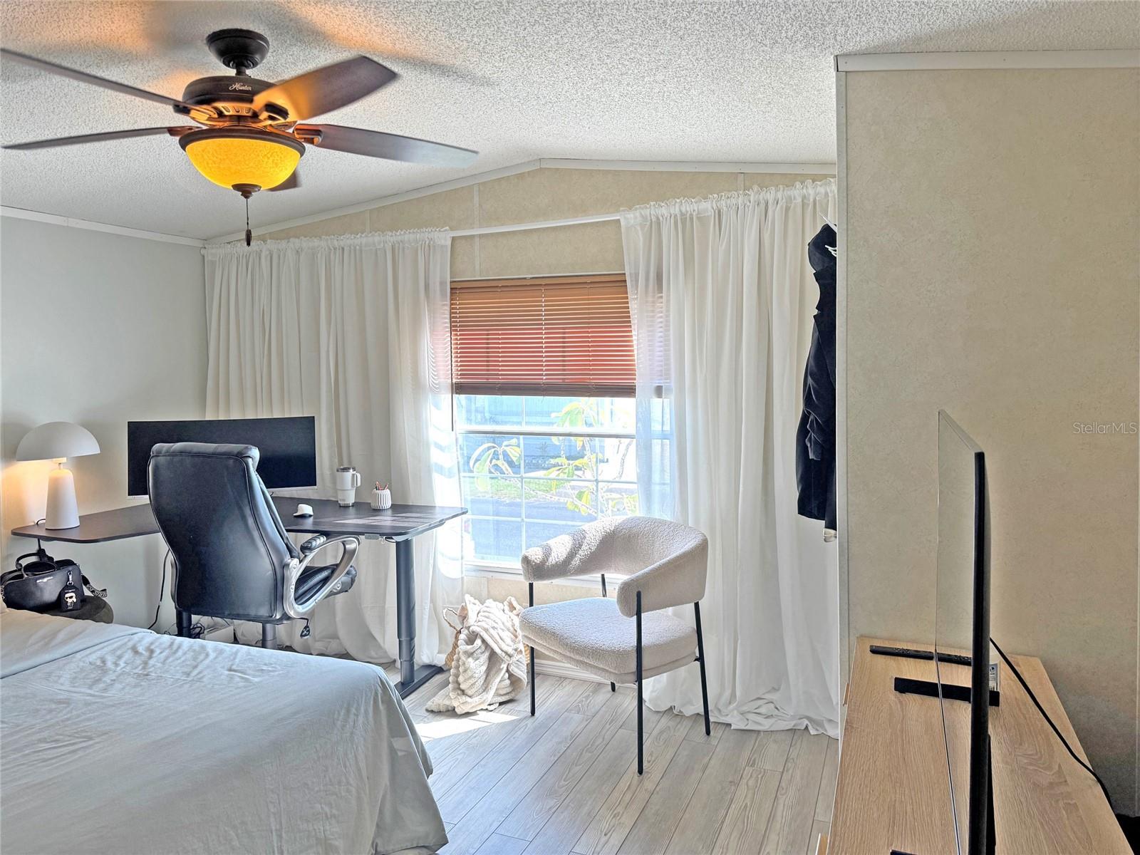 Image 20 of 38 For 10101 Burnt Store Road 118