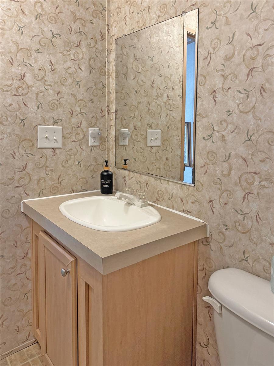 Image 24 of 38 For 10101 Burnt Store Road 118