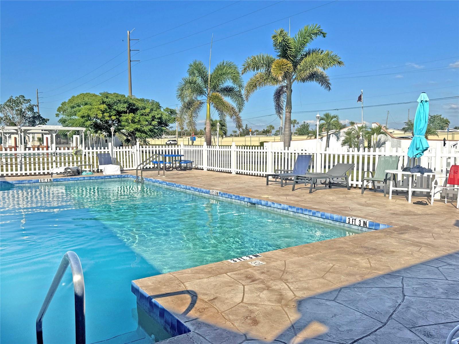 Image 31 of 38 For 10101 Burnt Store Road 118