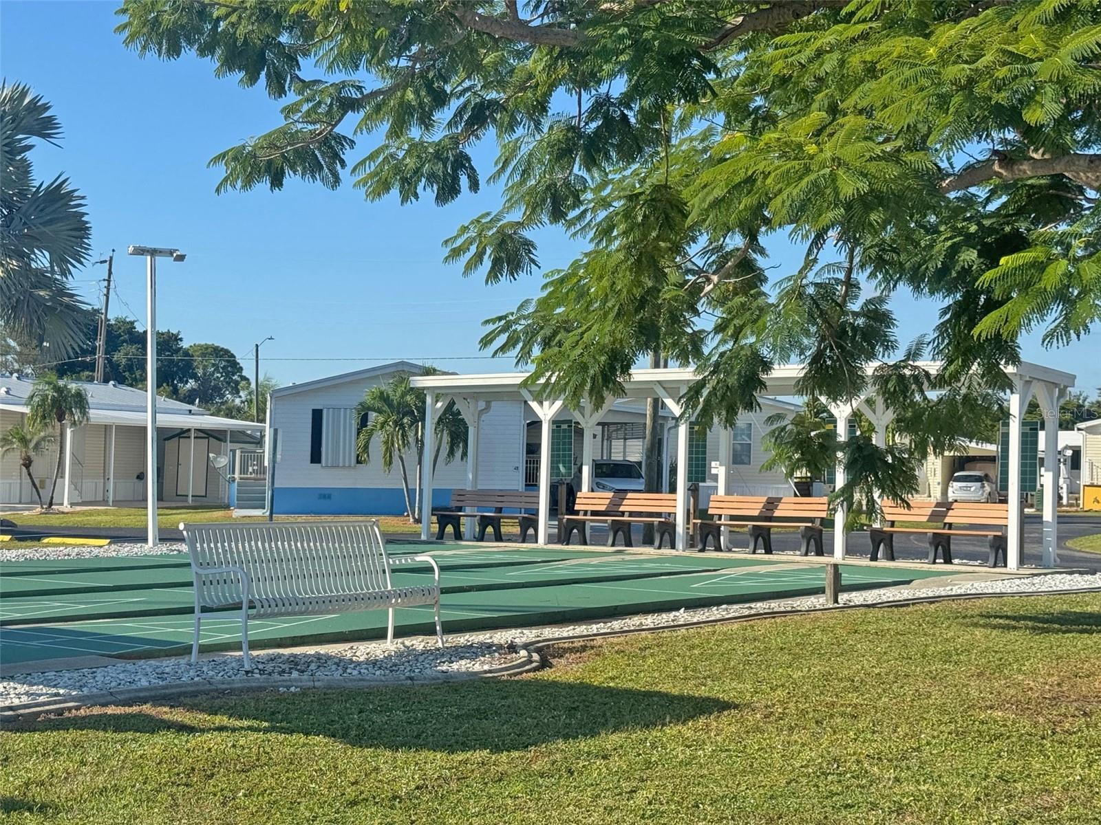 Image 33 of 38 For 10101 Burnt Store Road 118