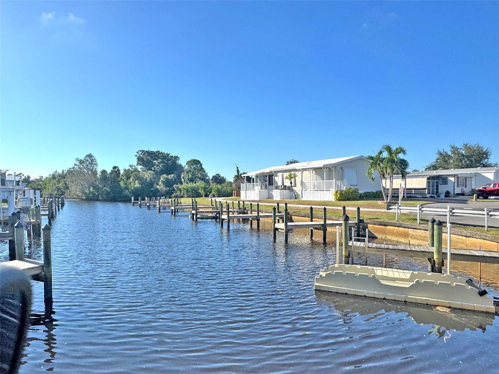 Image 34 of 38 For 10101 Burnt Store Road 118