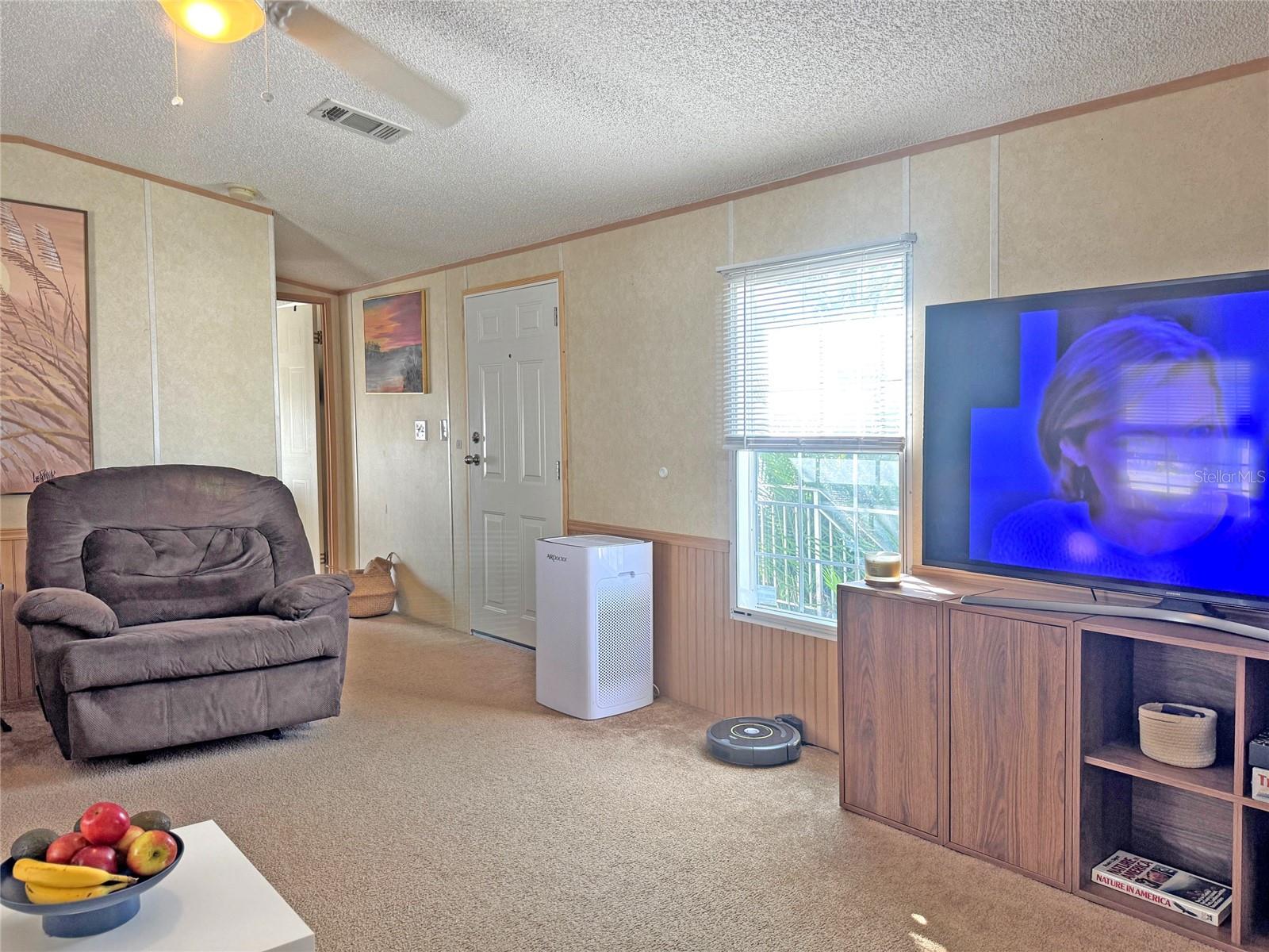 Image 7 of 38 For 10101 Burnt Store Road 118