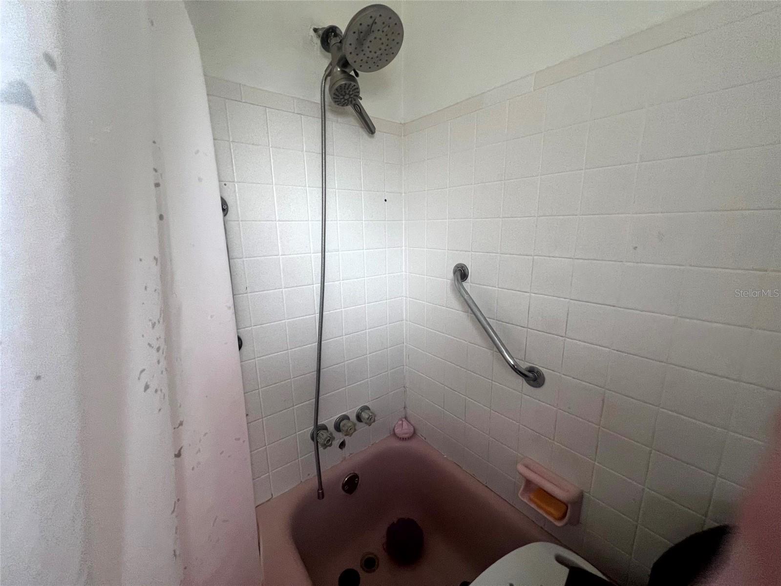 Image 11 of 31 For 1832 Greenhill Drive