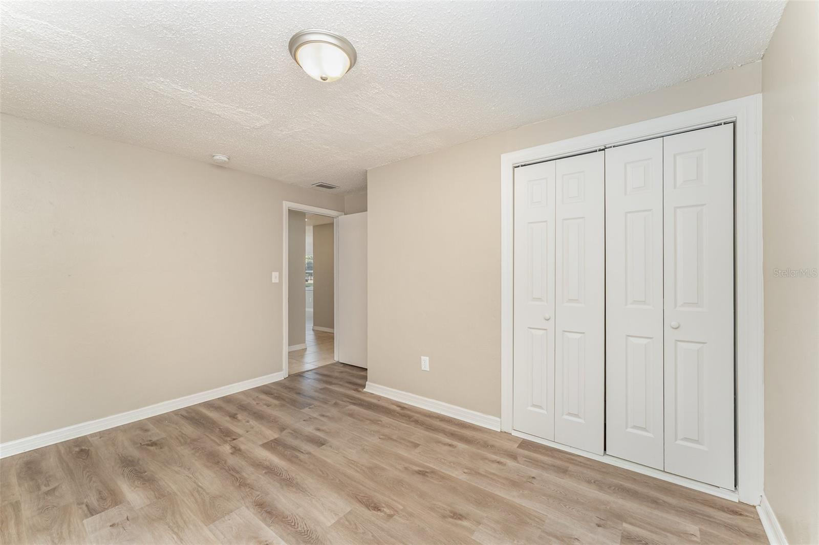 Image 15 of 23 For 938 Golden Rule Court S