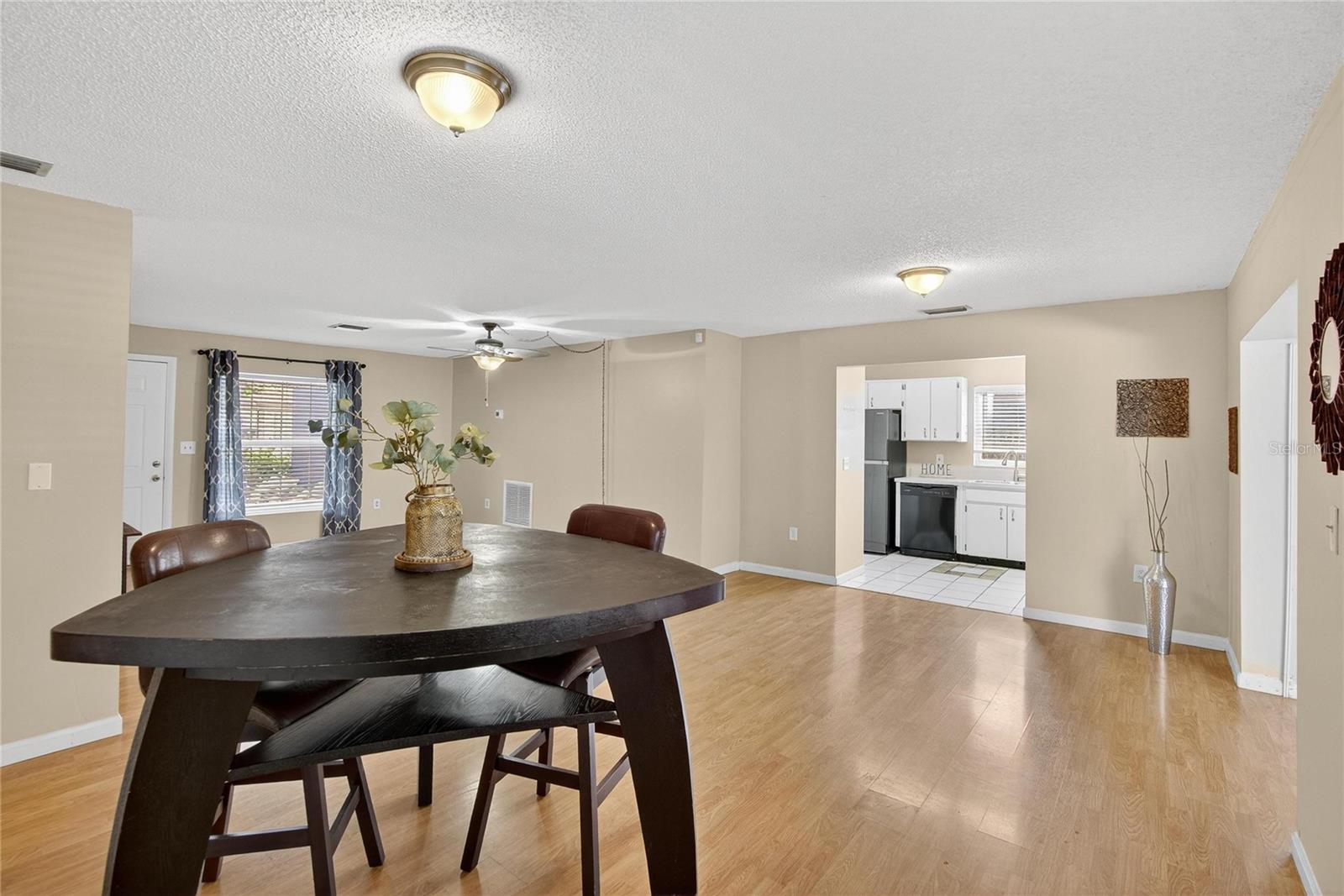 Image 15 of 44 For 221 Faithway Drive