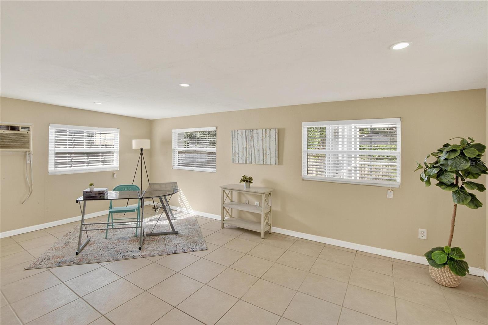 Image 16 of 44 For 221 Faithway Drive