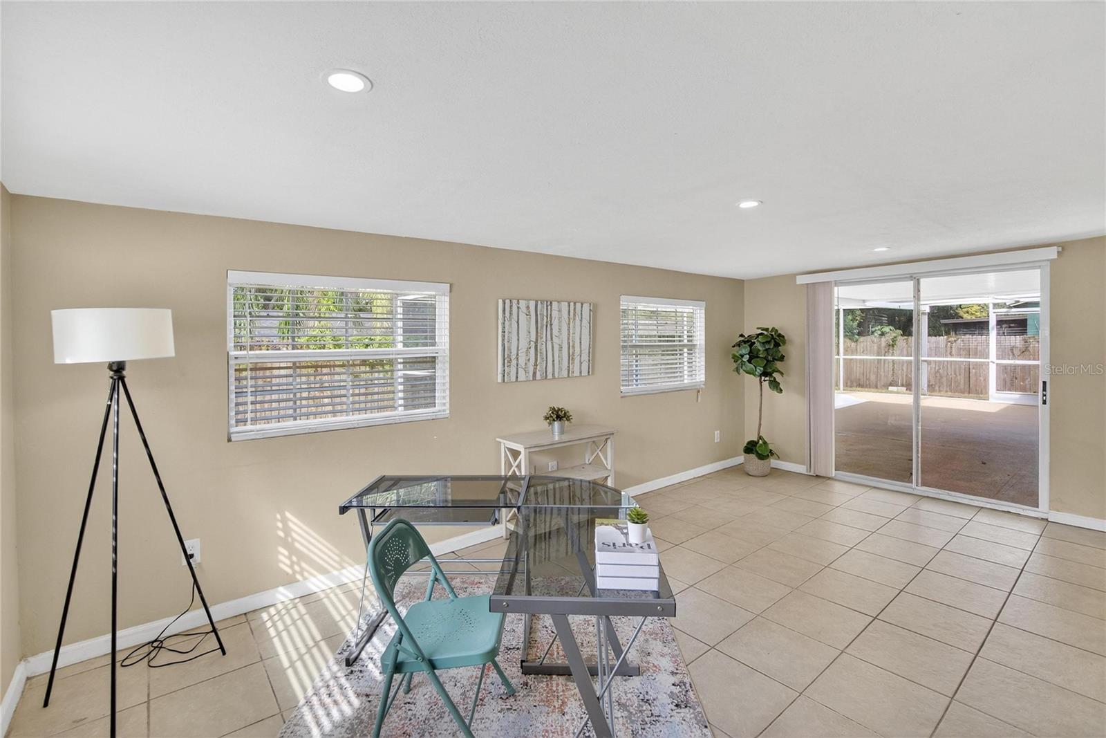 Image 17 of 44 For 221 Faithway Drive