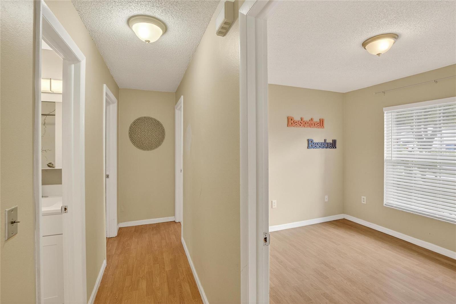 Image 19 of 44 For 221 Faithway Drive