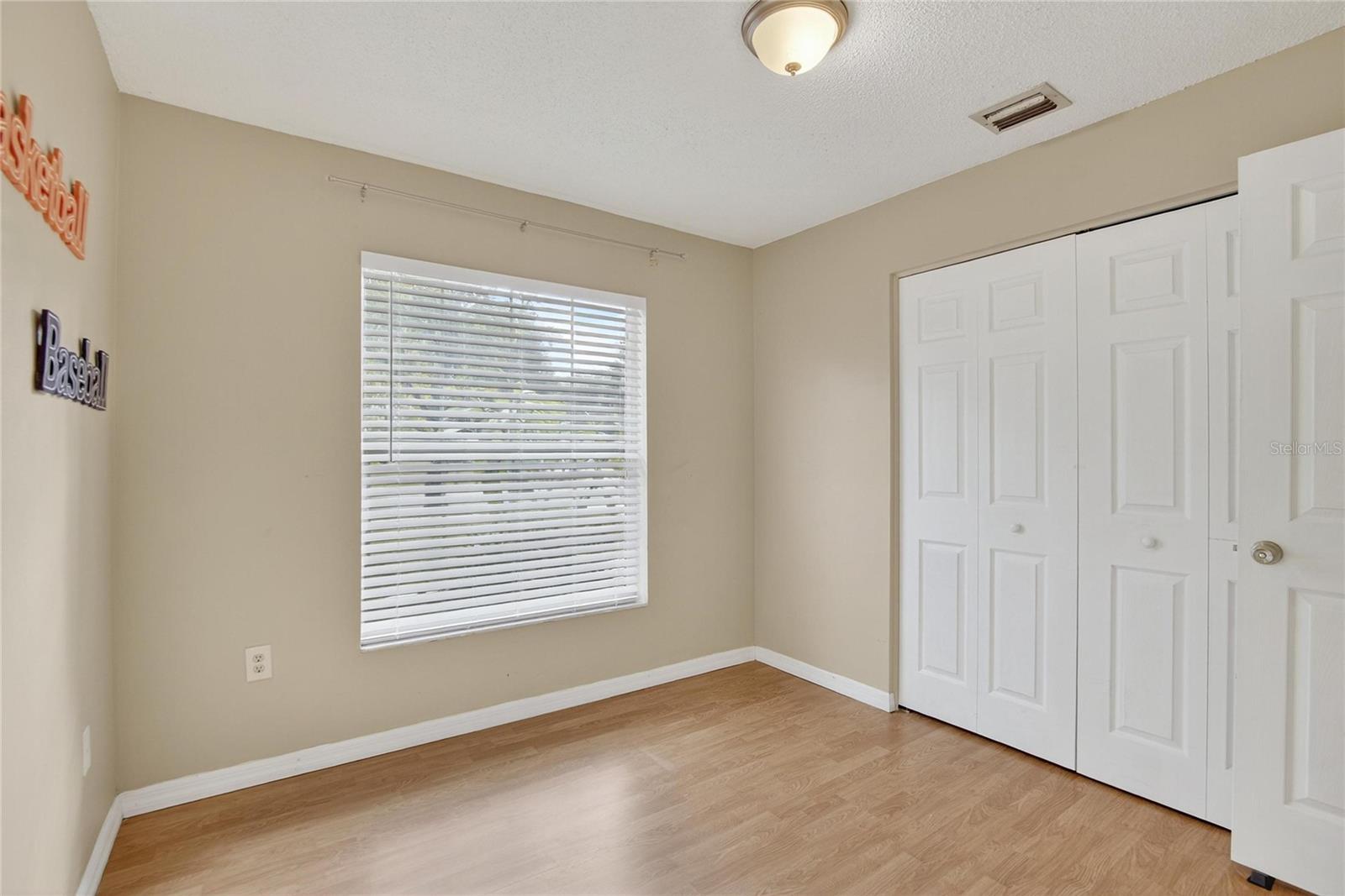 Image 22 of 44 For 221 Faithway Drive