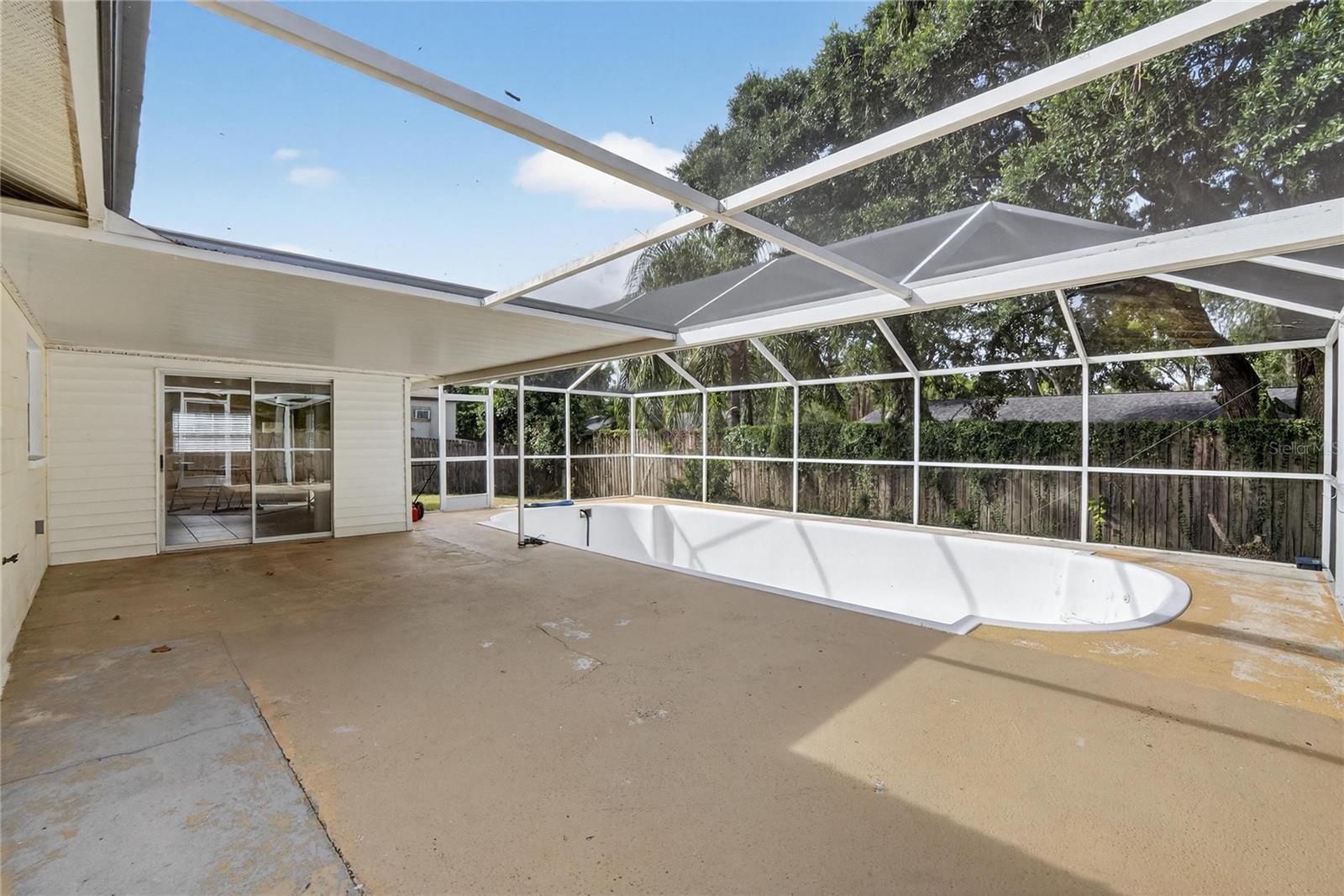 Image 37 of 44 For 221 Faithway Drive