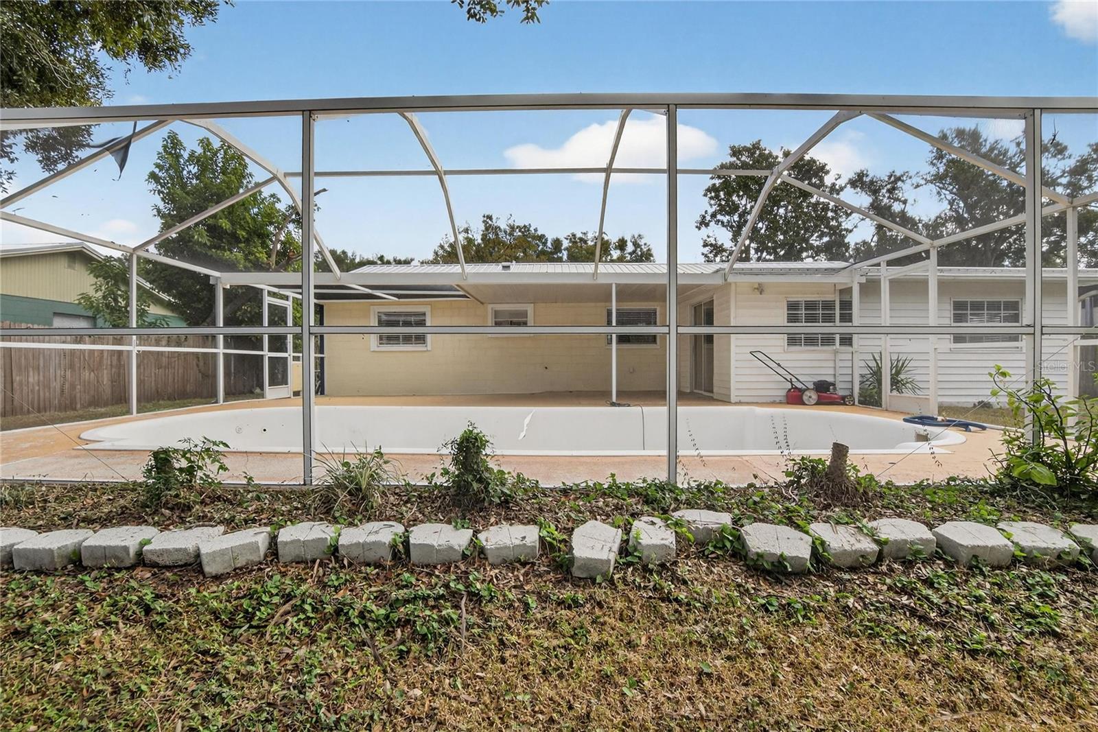 Image 39 of 44 For 221 Faithway Drive