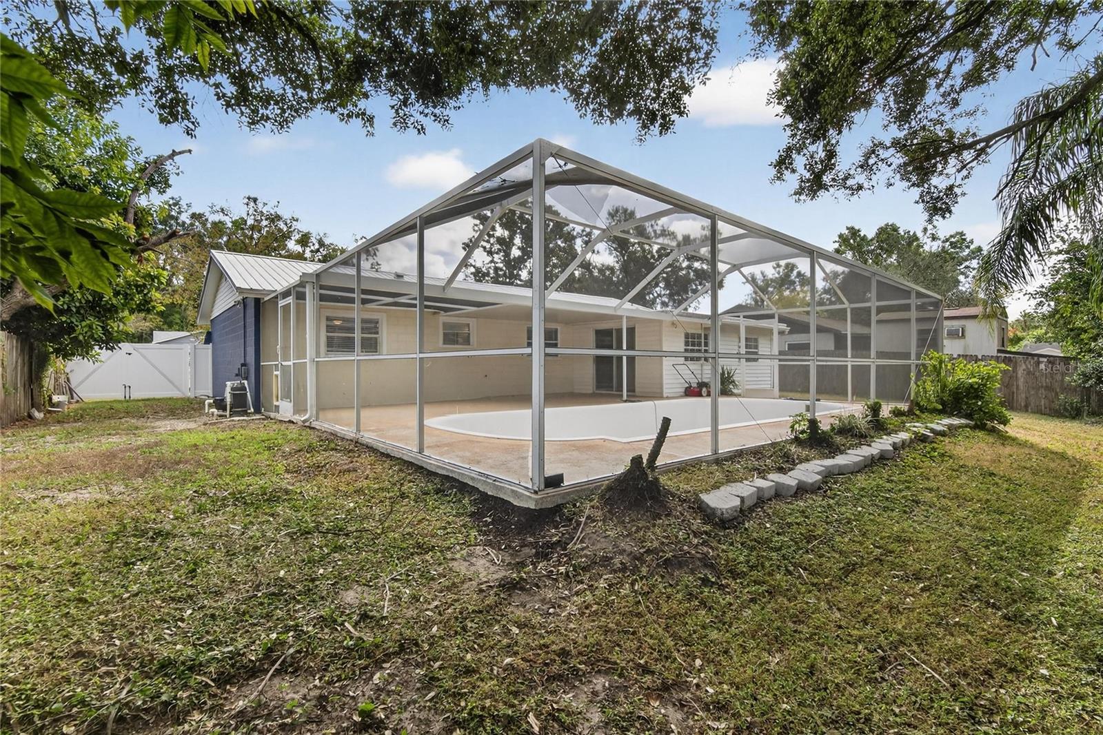 Image 40 of 44 For 221 Faithway Drive